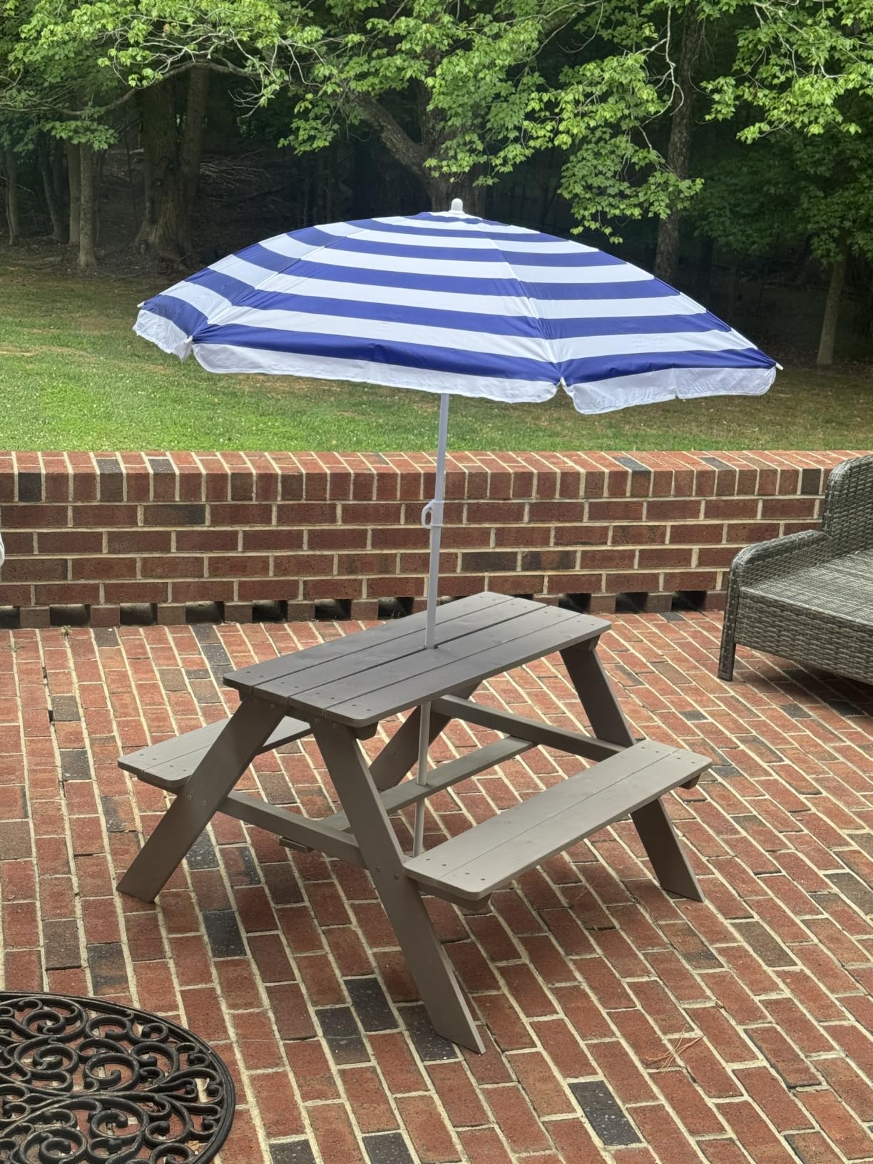 Best Choice Products Wooden Kids Picnic Table with Umbrella, Outdoor Activity Table Set with Built-in Benches, 220 lb Capacity per Bench - Beige customer photo 1