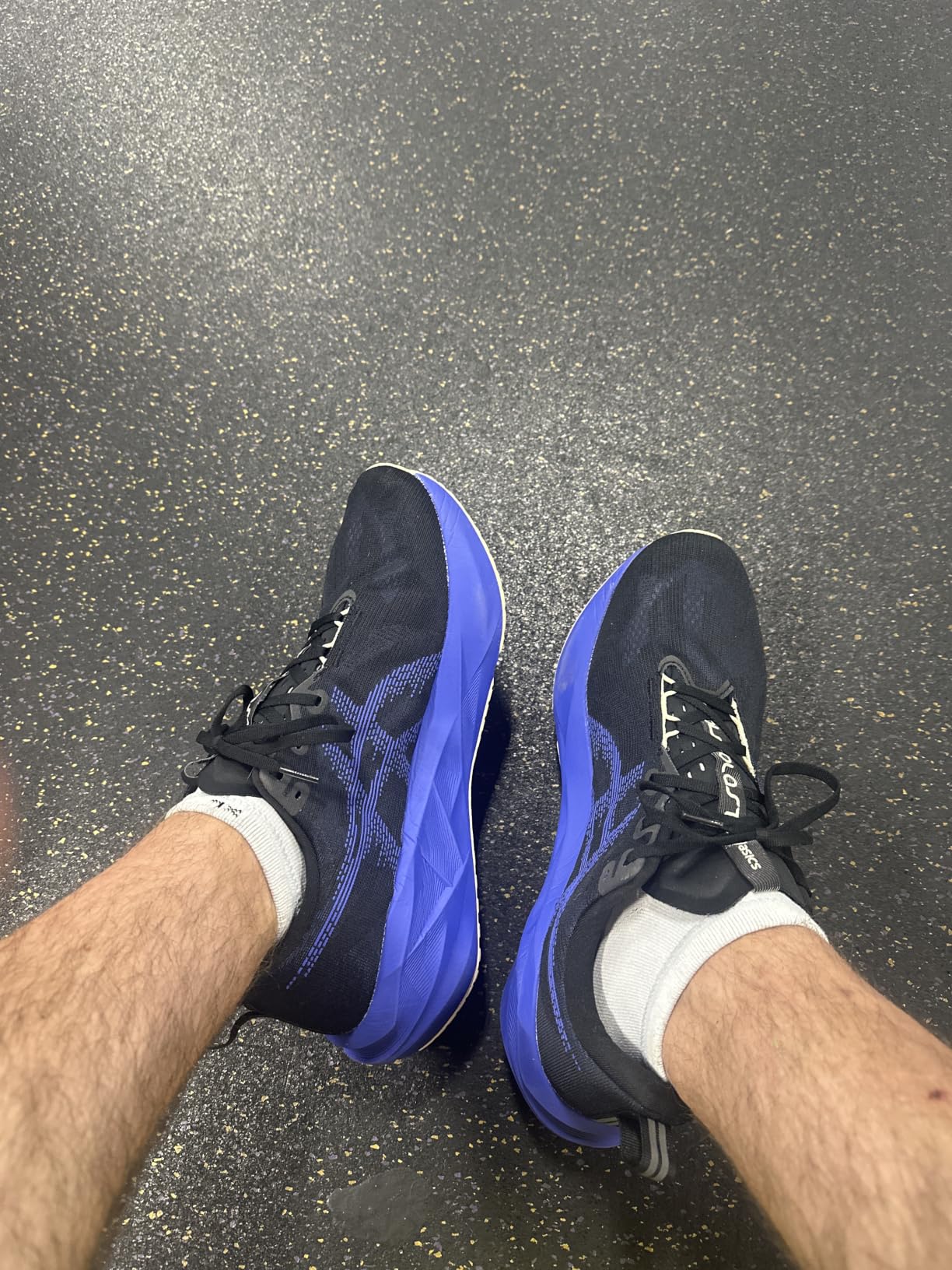 Men's NOVABLAST 5 Running Shoes customer photo 1
