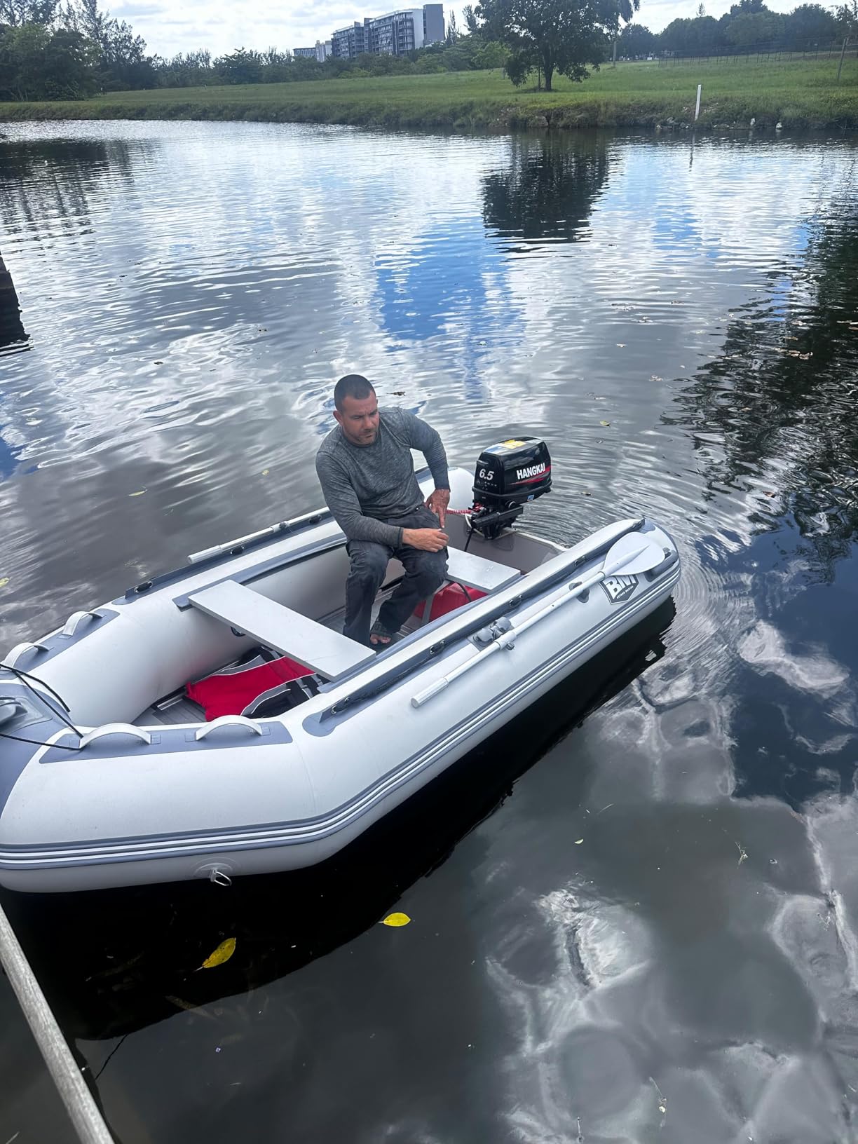 BEYOND MARINA USCG Approved Inflatable Dinghy Boat, 3-5 Person 1100D PVC Heavy Duty Inflatable Boat for Adults, Fishing Boat with Aluminum Oars and Floor Panels customer photo 2