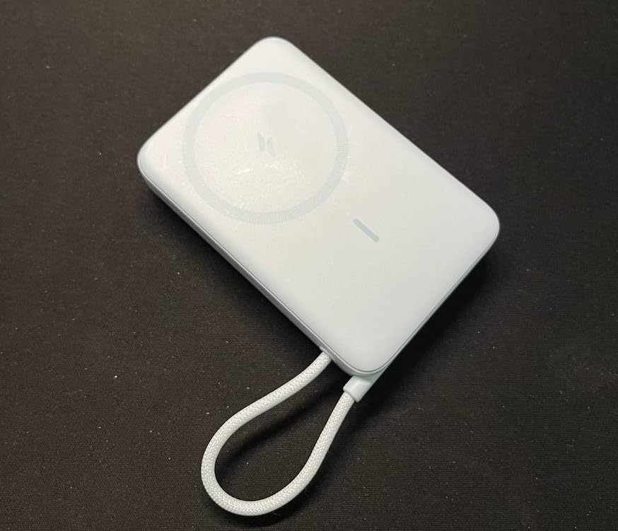 Anker Zolo Magnetic Power Bank, 10,000mAh Wireless Portable Charger | Magnetic Battery Pack with 30W Max Fast Charging, Built-in USB-C Cable and Adjustable Stand, for iPhone 17/16/15 Series customer photo 1