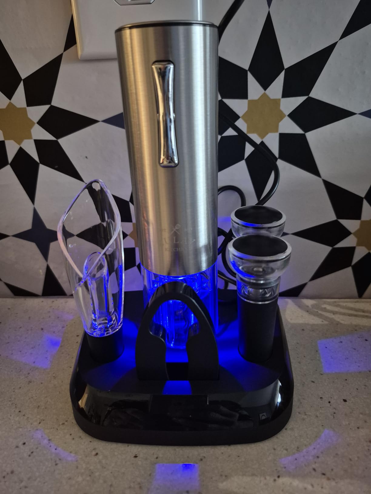 Zulay Kitchen Rechargeable Electric Wine Opener Set with Storage Base - Automatic Corkscrew Wine Bottle Opener, Pourer, Foil Cutter & Vacuum Stopper - Stainless Steel customer photo 1