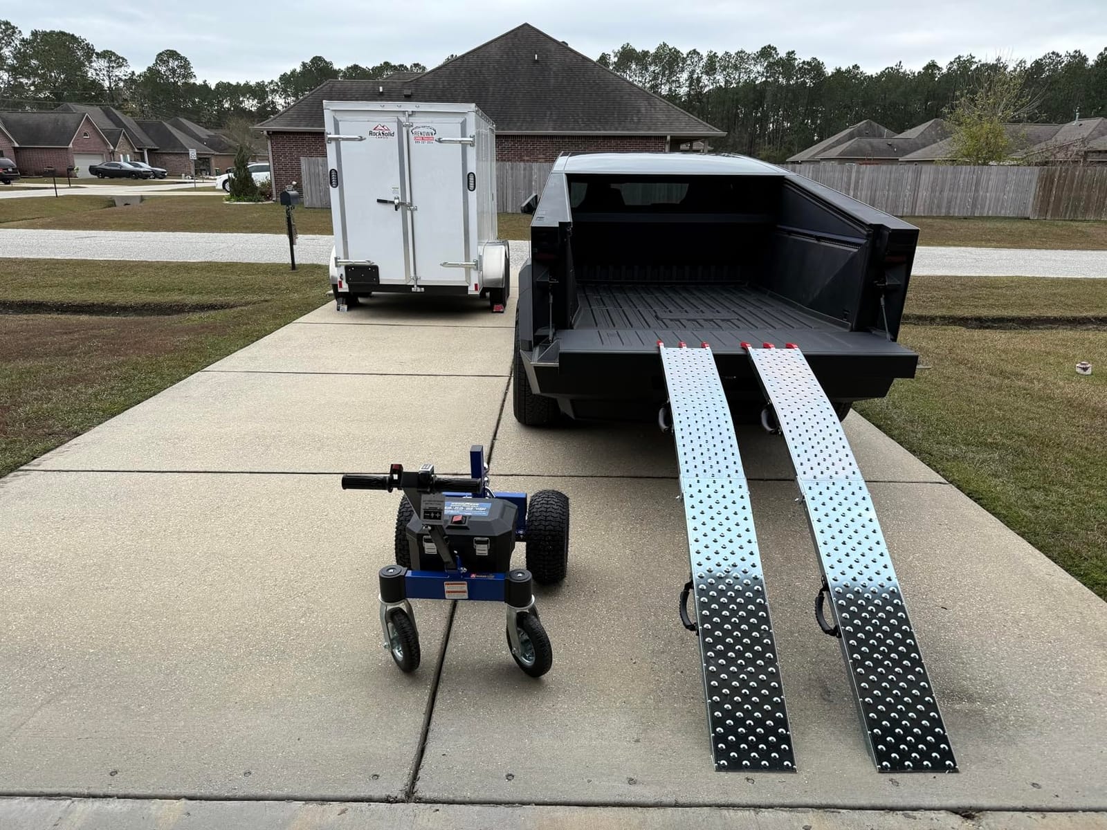 Loading Ramps - Set of Two 77-Inch Folding Ramps for ATVs, Motorcycles, Mowers, Carts, and More - 2200lb Combined Capacity Car Ramp Set by Stalwart customer photo 2