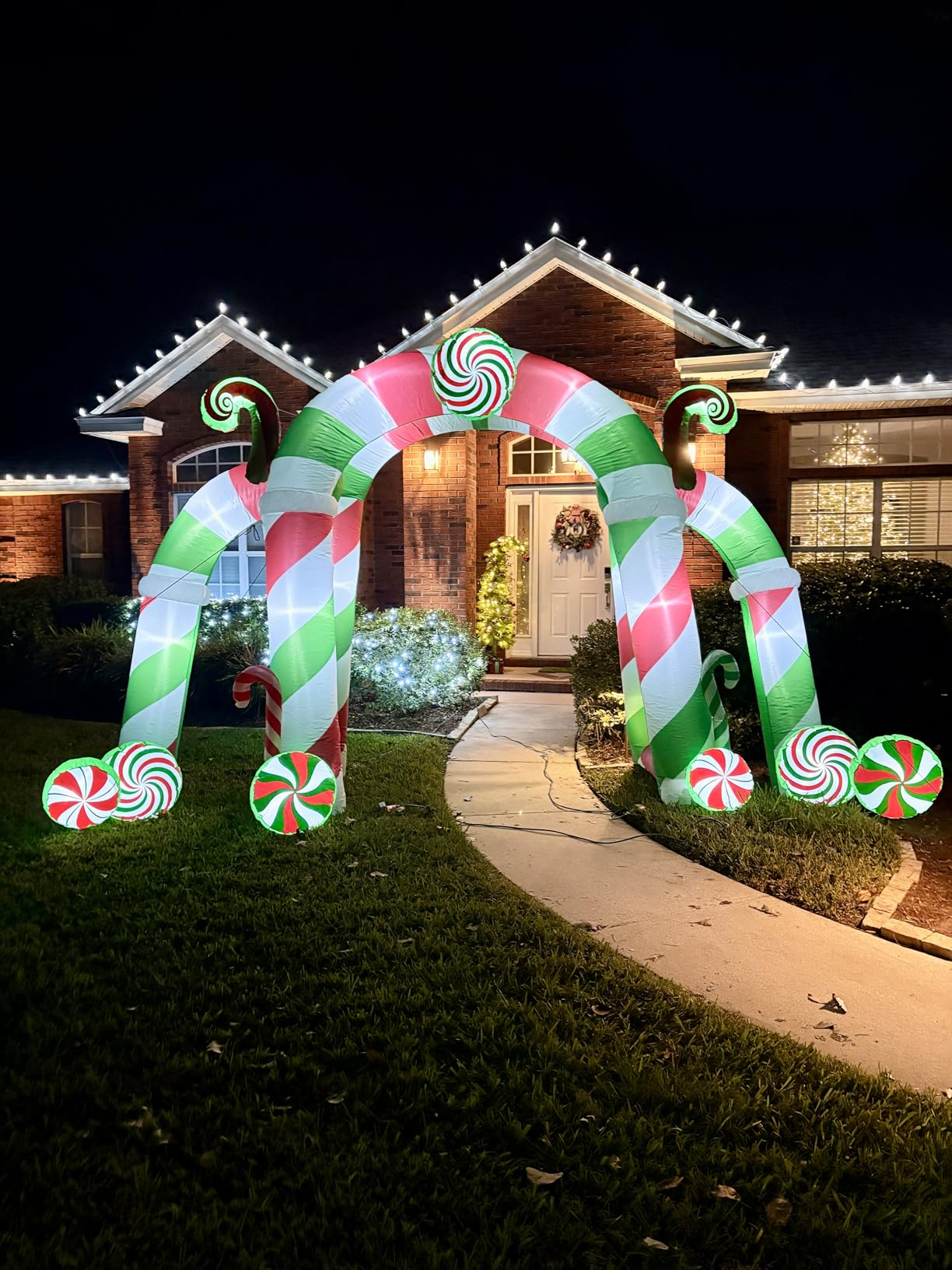 7FT Thanksgiving Day Inflatable with LED Light, Kalolary Thanksgiving Three Gnome Inflatable Fall Harvest Outdoor Decoration Thanksgiving Yard Blow up Inflatable for Lawn Home Holiday Autumn Party customer photo 1