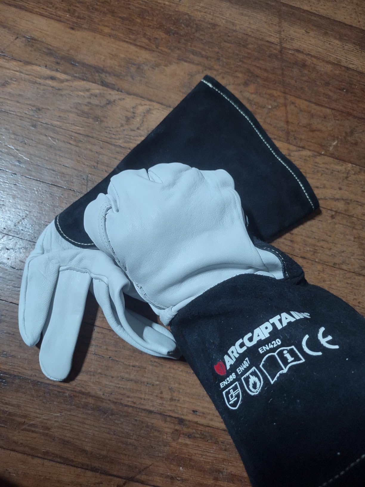 ARCCAPTAIN Soft Goat Grain TIG Welding Gloves, 4-Inch Extended Cuff, Medium | Soft Grain Leather / High Dexterity and Comfort / TIG Gloves with Reinforced Seams / for TIG Welding customer photo 2