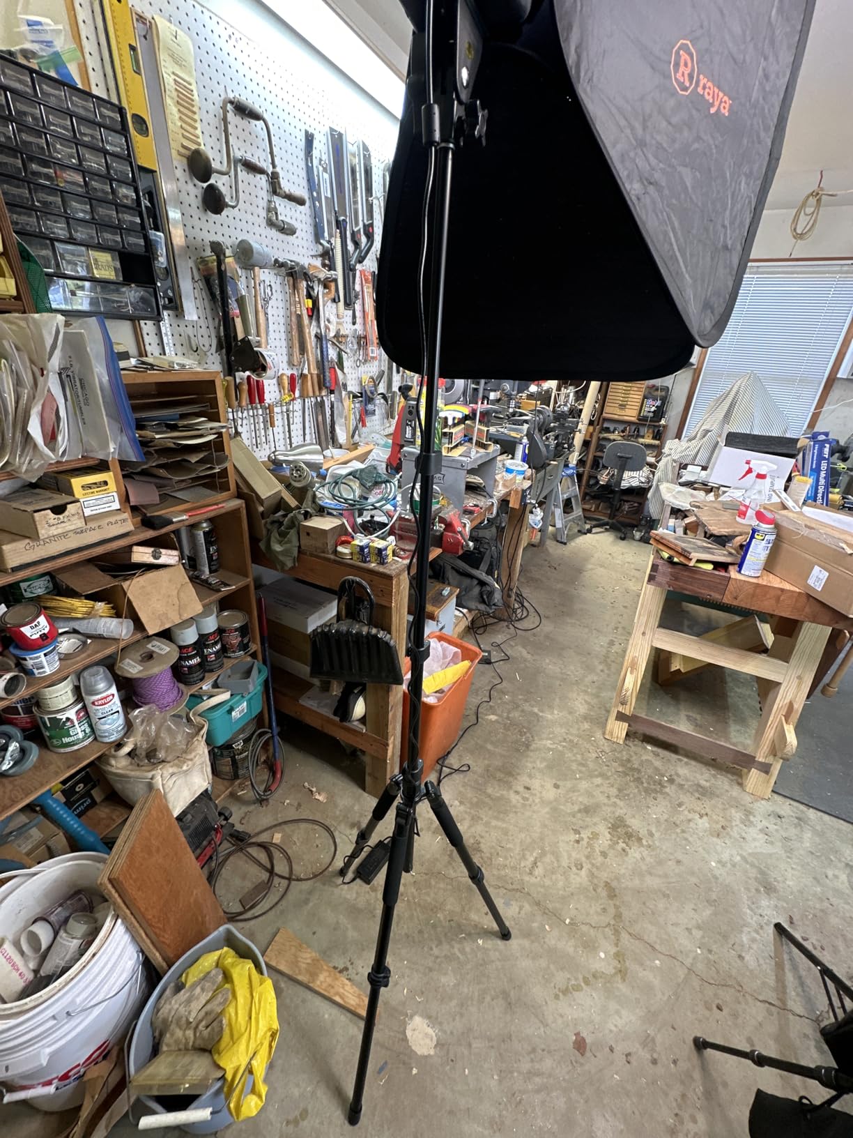 NEEWER Photography Light Stand, 1.5-6.4ft/47-195cm Aluminum Reversible Studio Lighting Tripod, Portable Phone Video Stand w/ 1/4