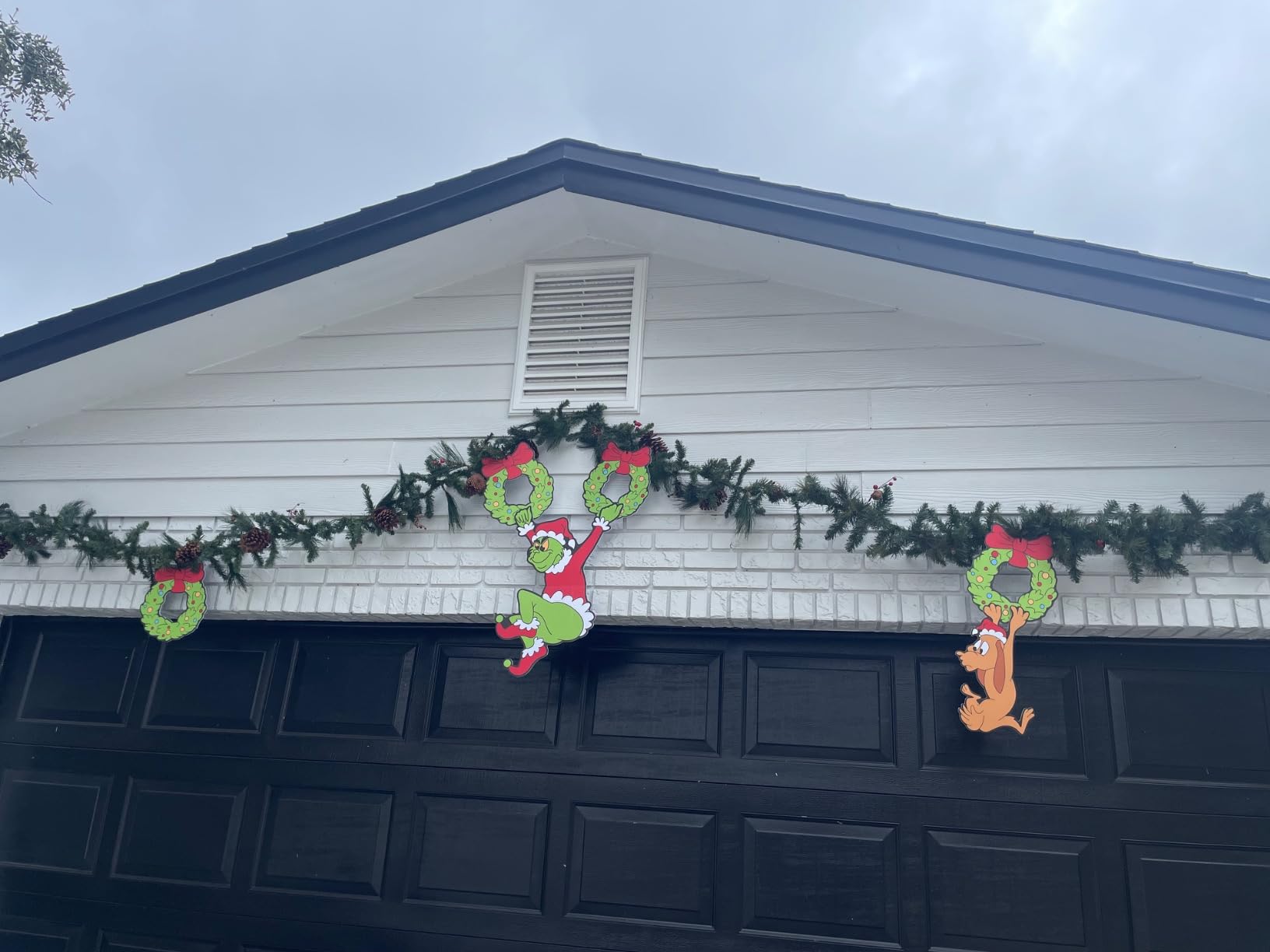 Outdoor Christmas Fence Decorations, 6Pcs Light Up Christmas Fence Peeker Signs Decor with LED String Lights for Yard Garden Lawn Fireplace, Tree Decoration customer photo 2
