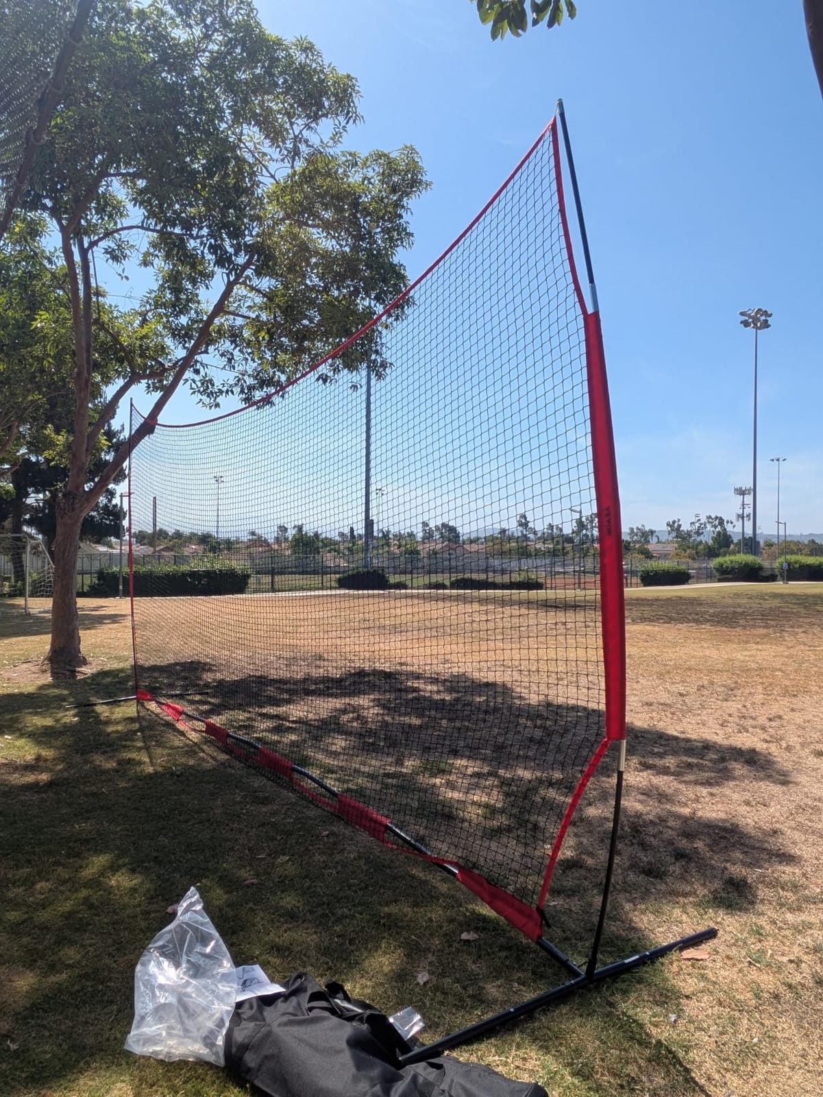VEVOR Barricade Backstop Net, Multi-Sport Barrier Netting with Carry Bag | 7X7ft/12X9ft/16X10ft/20x10ft Ball Sports Portable Practice Net for Baseball Softball Lacrosse&Hockey Equipment Training Net customer photo 1