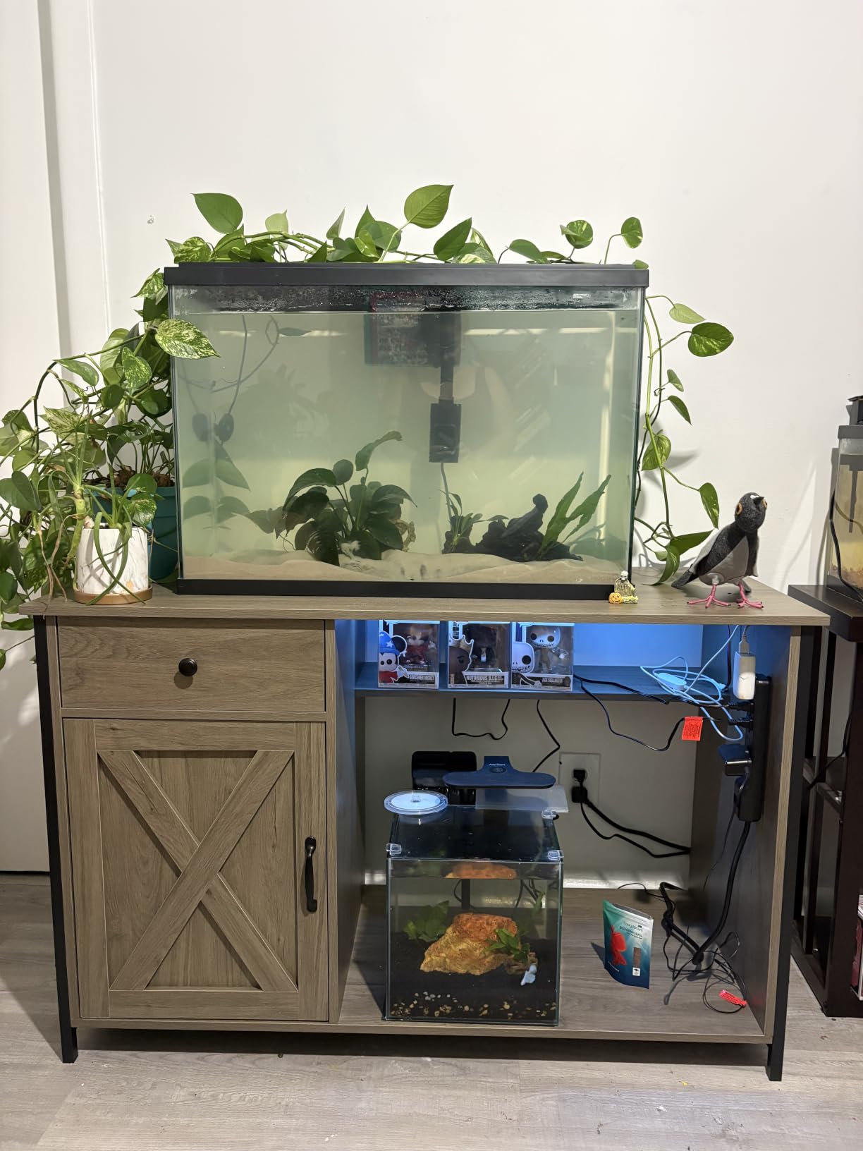4ever2buy 55-75 Gallon Fish Tank Stand with Power Outlets, LED Light, Heavy Duty Aquarium Stand with Cabinet for Fish Tank Accessories Storage, for Turtle Tank, Reptile Terrarium, 1100LBS, Oak customer photo 1