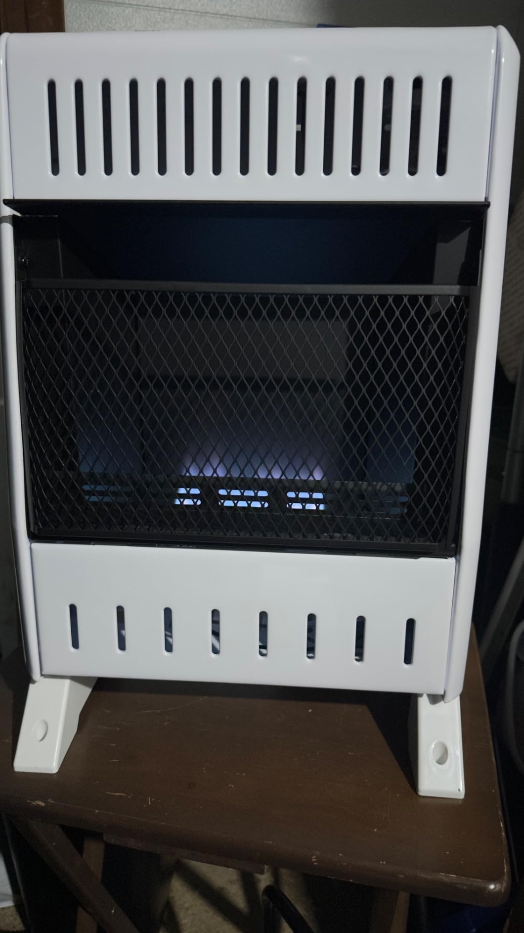 ProCom Heating Liquid Propane Ventless Blue Flame Heater With Base Feet - 10,000 BTU, Manual Control - Model# ML100HBA-B customer photo 2