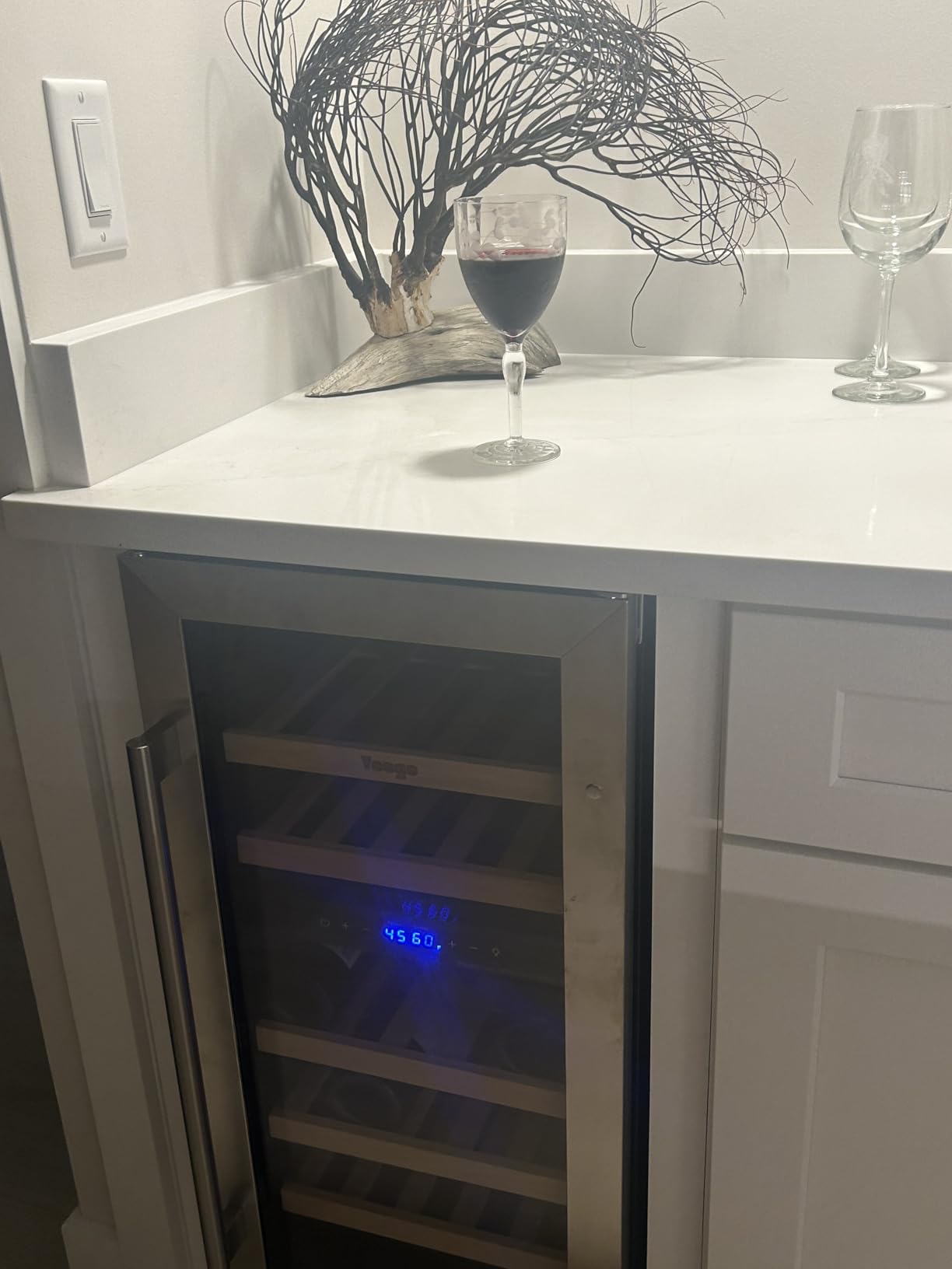 Yeego Wine Fridge Cooler - 15 Inch Wine Fridge Hold 33 Bottles, 40-65°F Wine Refrigerator Glass Door, Built in, Freestanding Under Counter Fridge customer photo 1
