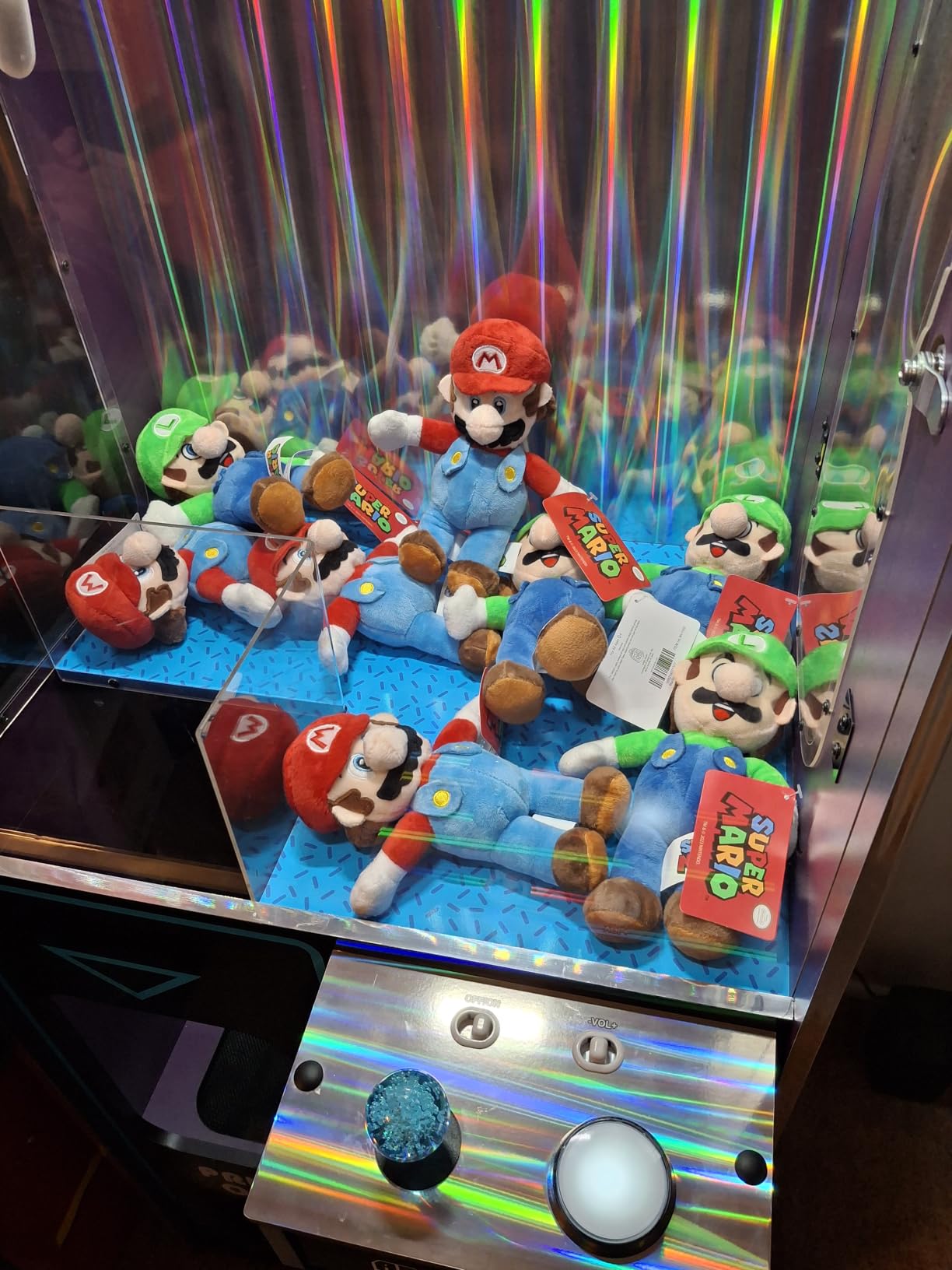 ARCADE1UP Claw Machine with 3 Levels of Difficulty, Ceiling Light | Adjustable Sound Volume for Arcade Game Room and Party Entertainment customer photo 1