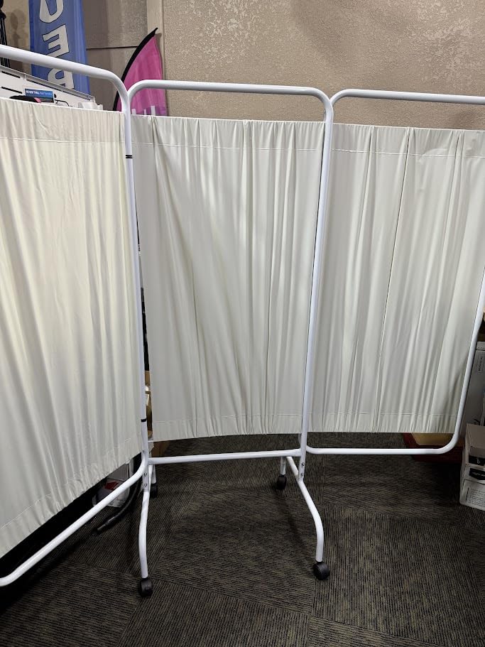 INNOVART 5-Panel Mobile Medical Privacy Screen Room Divider with Wheels, Foldable Flame Retardant Vinyl Room Divider Panels Easy for Storage, Portable Partition Dividers for Hospitals, Clinics, Salons customer photo 2
