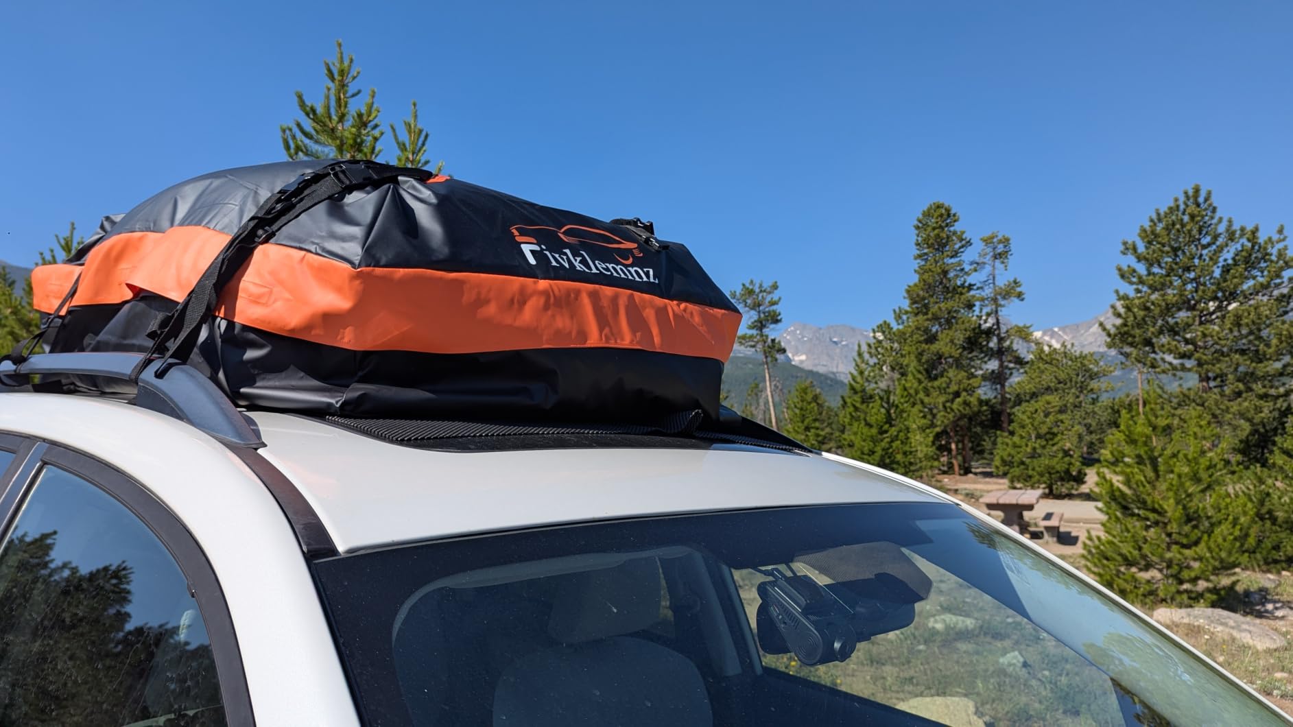 FIVKLEMNZ 30 Cubic Car Rooftop Cargo Carrier Roof Bag Waterproof for All Top of Vehicle with/Without Rack Includes Topper Anti-Slip Mat + Reinforced Straps + 6 Door Hooks + Luggage Lock customer photo 2