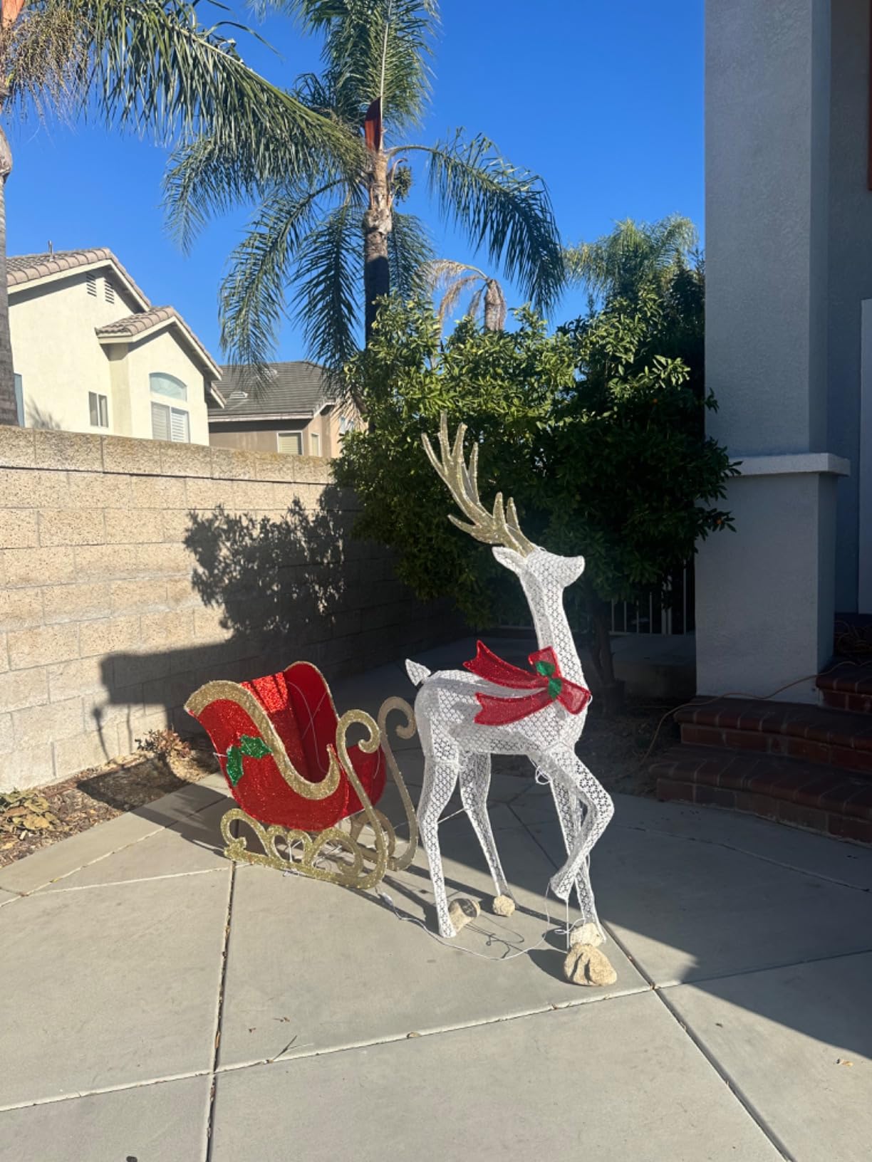 Tangkula 5.4 FT Christmas Lighted Reindeer & Santa's Sleigh, Indoor/Outdoor Xmas Pre-Lit Yard Decoration with 462 LED Lights, Stakes & Zip Ties, Festive Holiday Decoration for Yard, Lawn & Garden customer photo 2