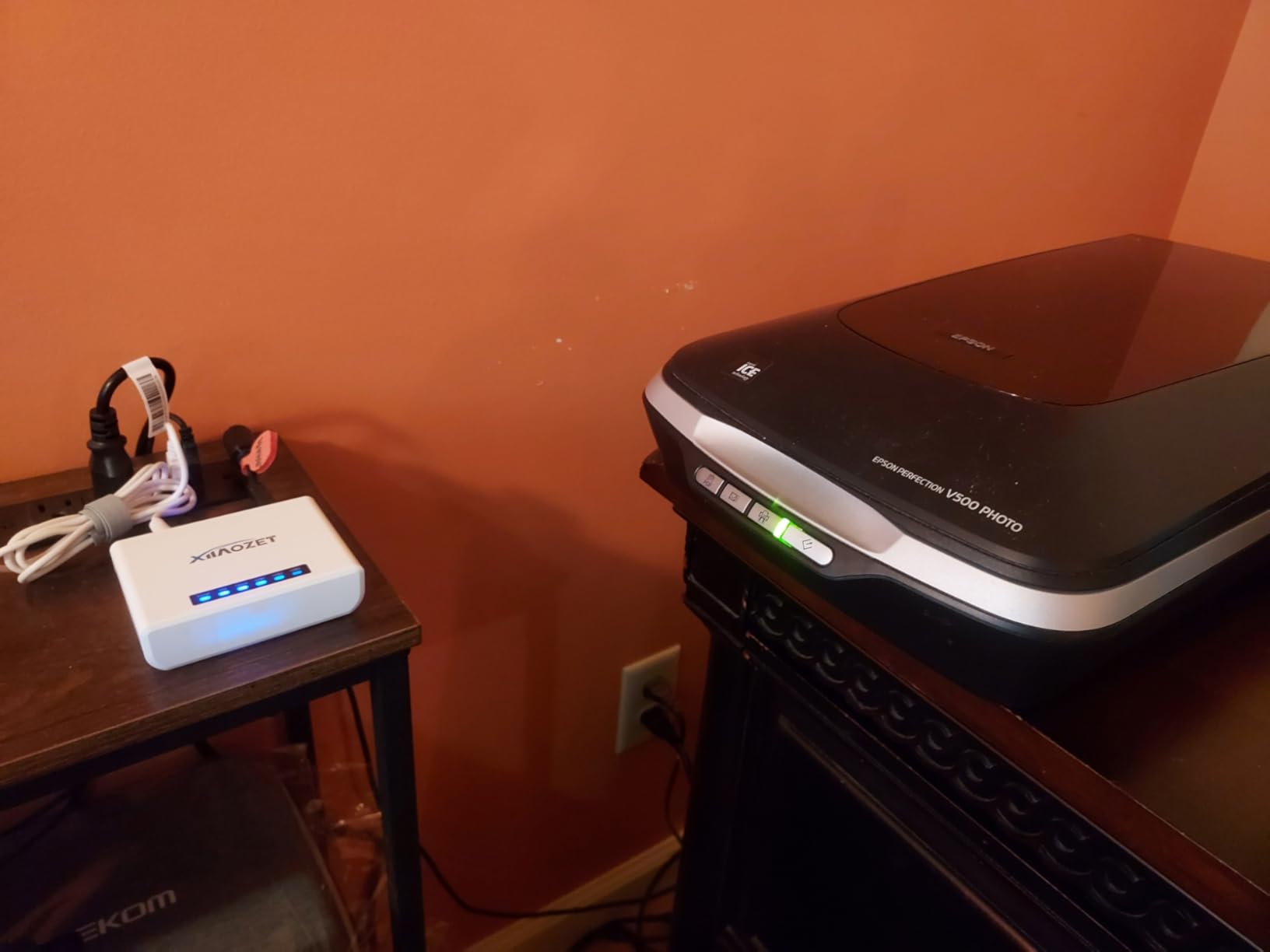 LK300EW Wireless USB Device Server, 3-Port USB2.0 Sharing customer photo 1