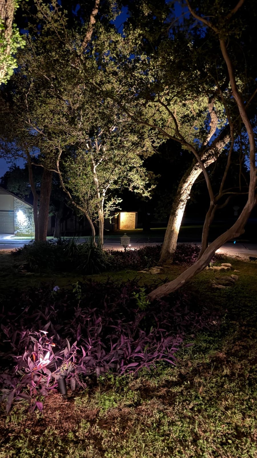Gardencoin Low Voltage Landscape Spotlight, 12V LED Outdoor Landscape Lighting, Landscape Spot Lights Wired for Garden and Yard, Aluminum Up Lighting Fixture with 5W MR16 Replaceable Bulb (6 Pack) customer photo 1