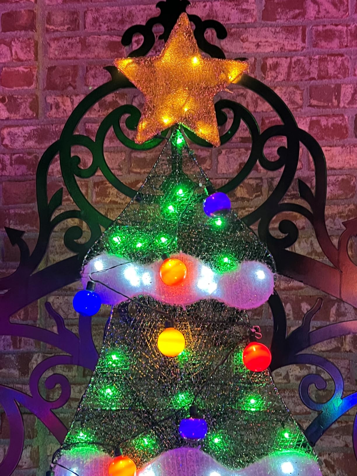 Best Choice Products 6ft Lighted 2D Christmas Tree Outdoor Decor, Large Holiday Yard Decoration w/ 170 Twinkling LED Lights, Storage Bag - Red customer photo 2