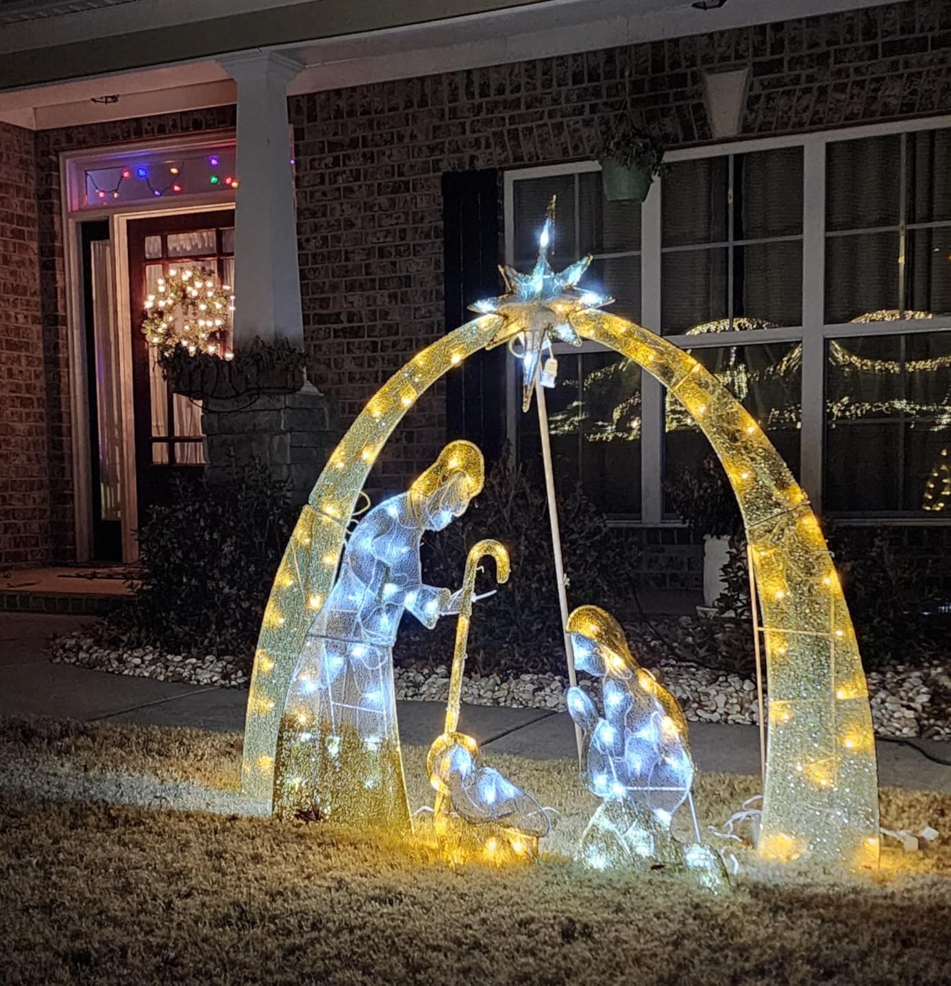 Best Choice Products 4.5ft Lighted 2D Outdoor Nativity Scene, Christmas Arch Holy Family Yard Decoration w/ 115 LED Lights, Stakes, Zip Ties customer photo 1