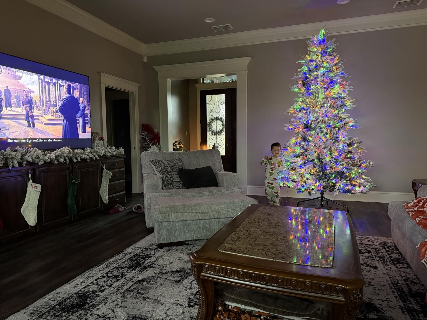 Best Choice Products Full Flocked Aspen Christmas Tree, 9ft Pre-lit Realistic Noble Fir w/ 1,200 Glowing LED Lights, 2-in-1 White & Multicolor customer photo 1
