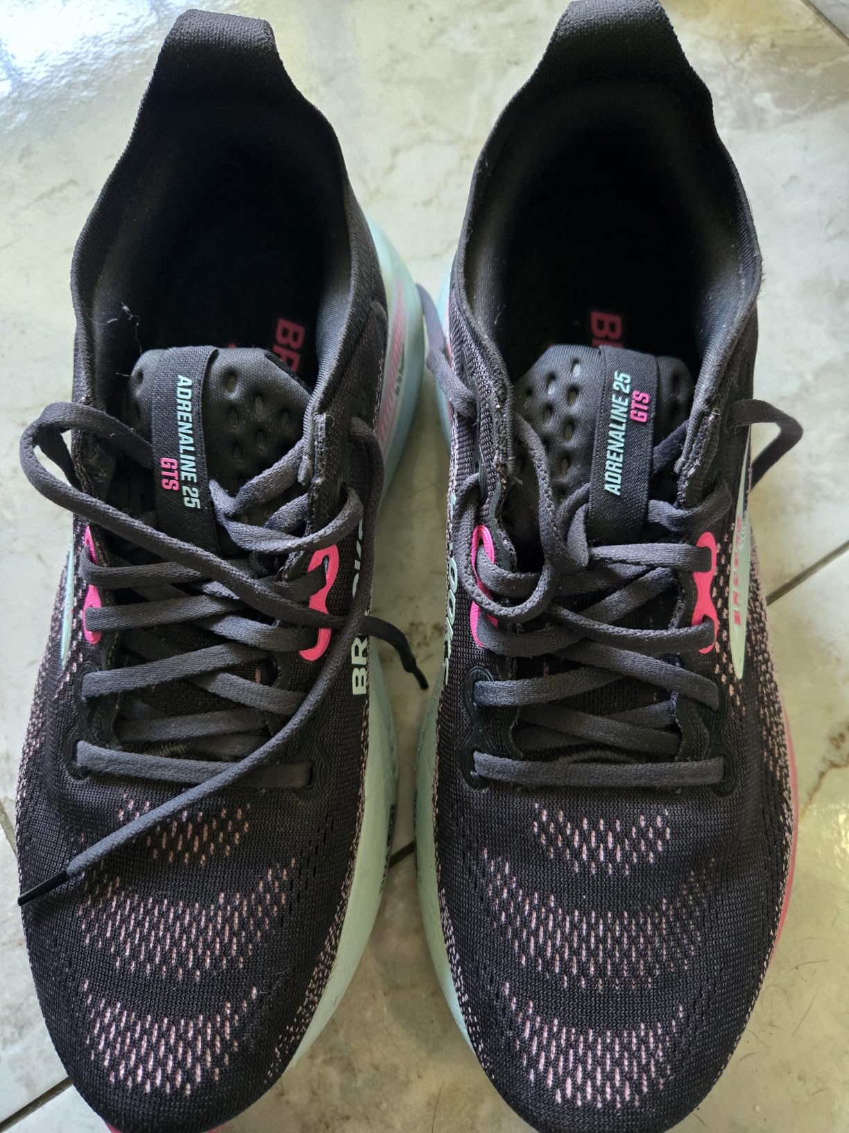 Brooks Women's Adrenaline GTS 25 Running Shoe customer photo 1