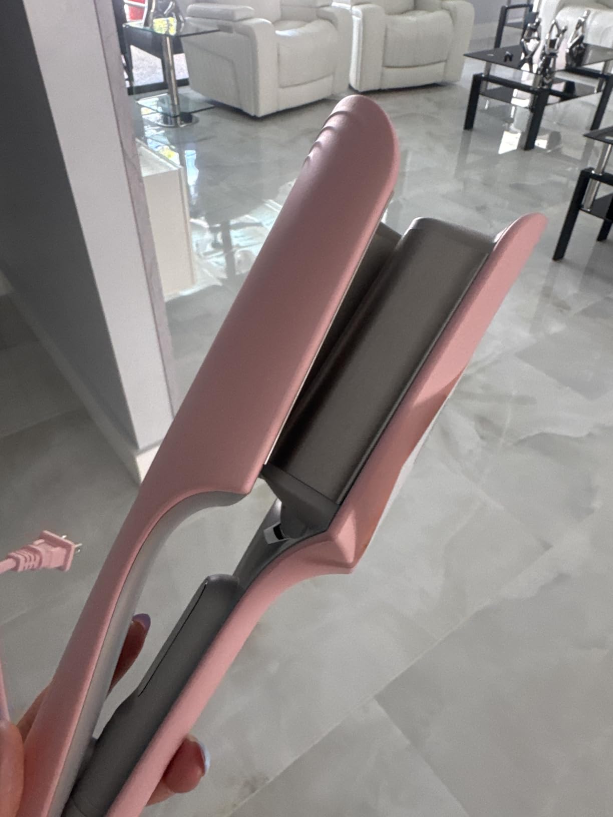 ELLA BELLA Ultimate Waver Curling Iron, Crimper Hair Tool, Dual Voltage - Adjustable Heat, Anti-Scald, Ionic Ceramic Coating for Beach Waves customer photo 2