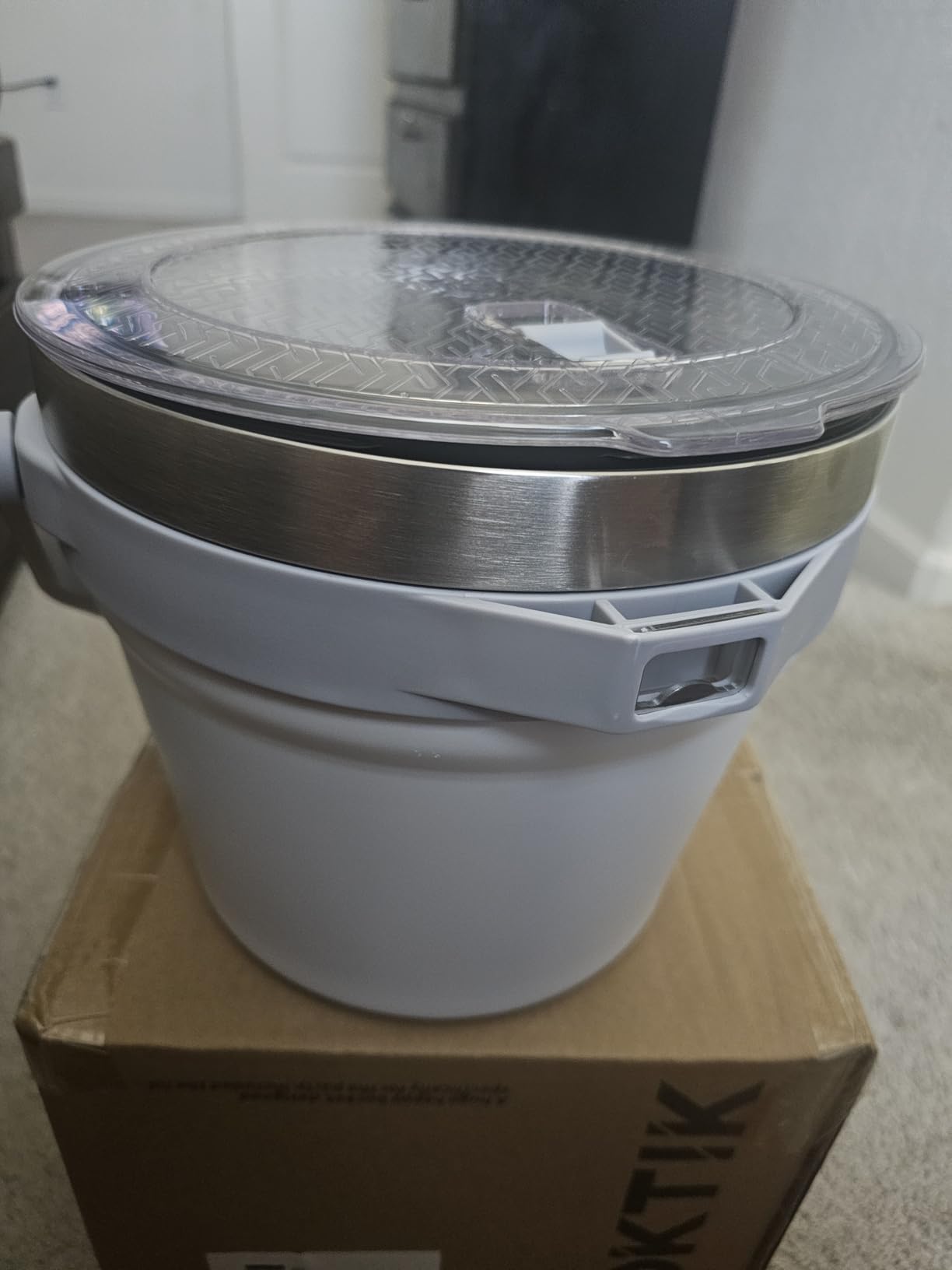 COKTIK 7L Insulated Ice Bucket with Lid, Double Wall Vacuum Stainless Steel Beverage Bucket Keeps Frozen Longer, Holds 6 Longnecks or 3 Bottles of Wine, for hot food, Large Parties customer photo 1
