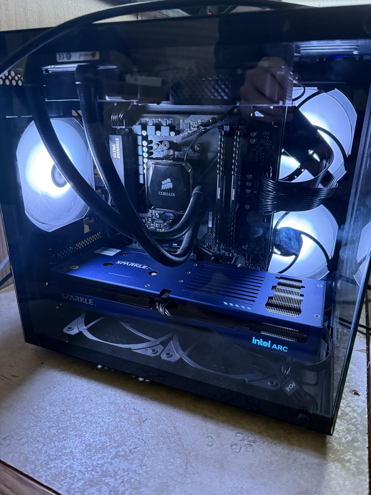 Sparkle Intel Arc B580 Titan OC, 12GB GDDR6, Torn Cooling 2.0, Axial Fan, Breathing Light, Metal Backplate, SB580T-12GOC customer photo 2