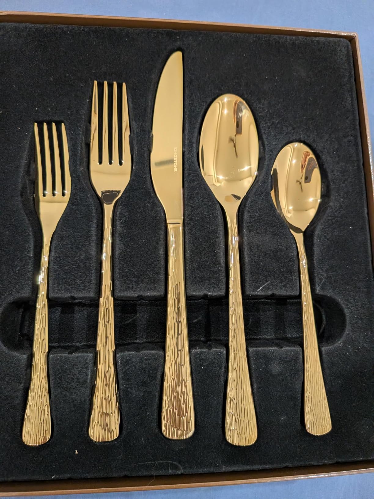 65 Piece Gold Silverware Set with Serving Utensils, 18/10 Stainless Steel | Hammered Ripple Handles, Serving Utensils, Dishwasher Safe, Rust Resistant, for Weddings, Parties & Holiday Dinners customer photo 1