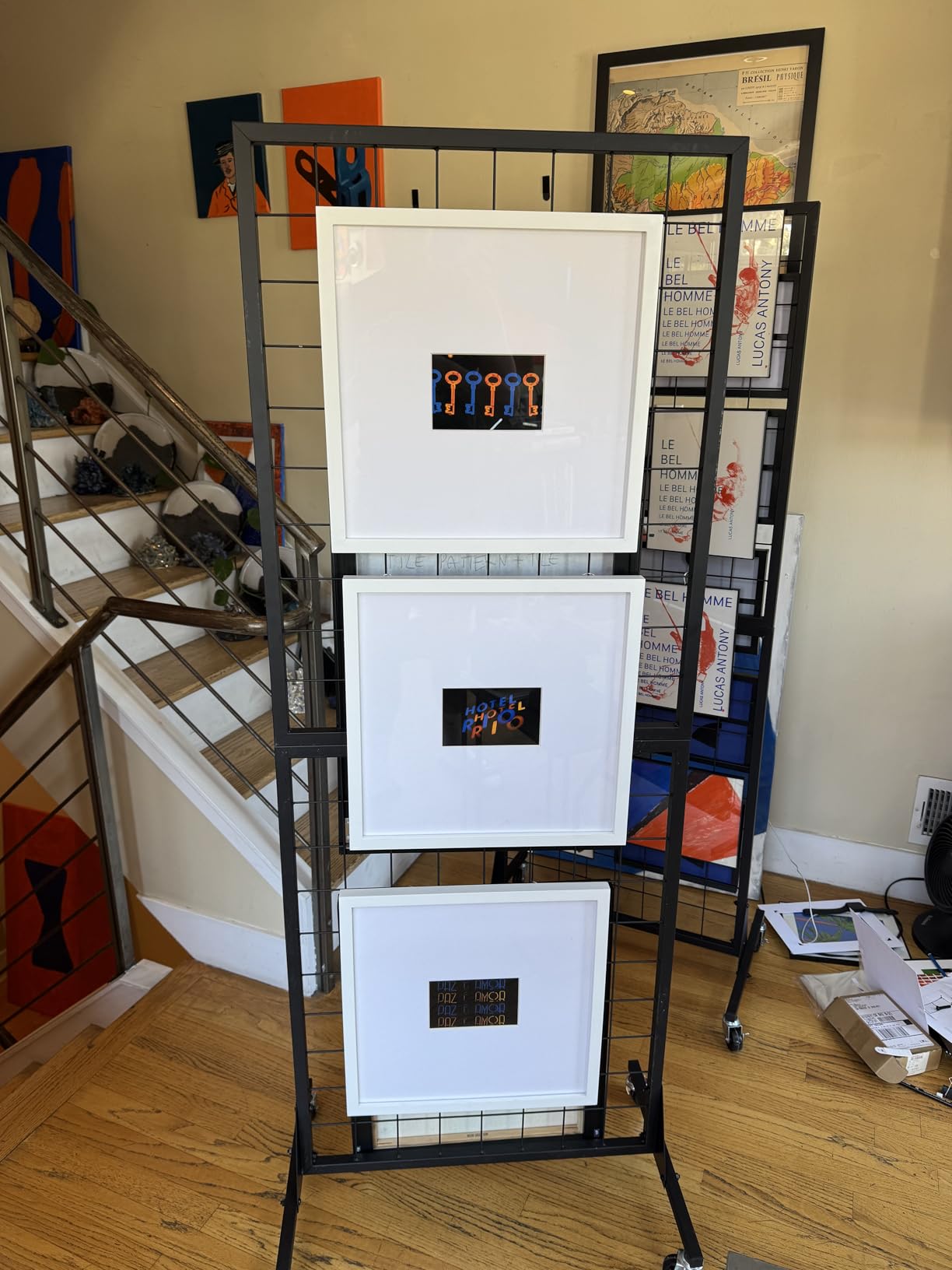 1-Pack Grid Wall Panels, 2' X 5.5' Ft Gridwall Panel Display Stand, Heavy Movable Floorstanding Detachable Gird Wall Panels, Suitable for Art Fairs (Includes 4-Pack Mesh Accessories) customer photo 1