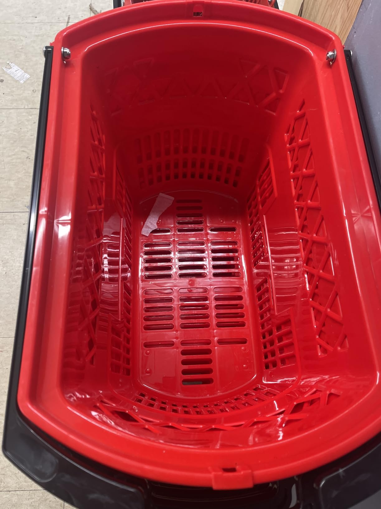 VEVOR Shopping Carts with Handles, 6PCS, 39L Plastic Rolling Shopping Basket with Wheels, Large Portable Shopping Basket Set for Supermarkets, Retail Stores, Grocery Shopping, Red customer photo 1