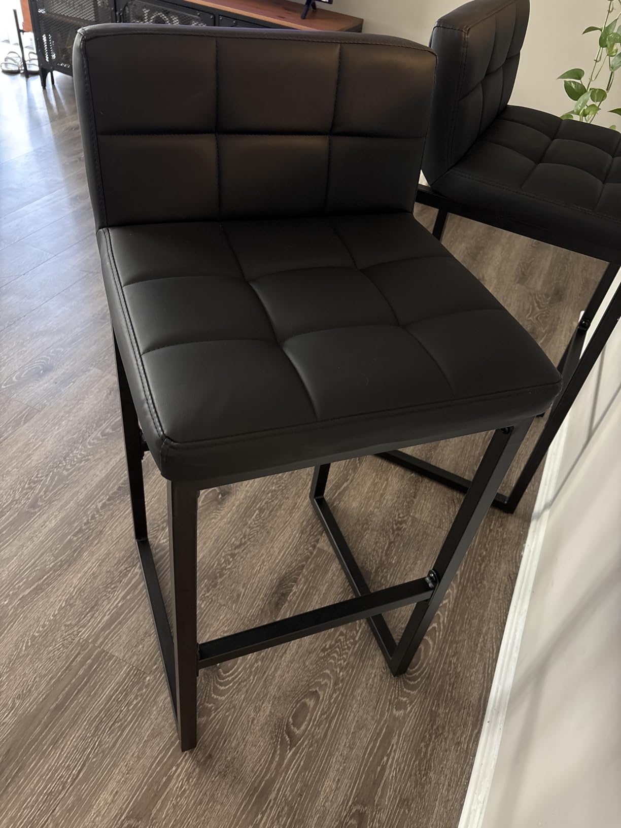 FIRAVOE Counter Height Bar Stools Set of 4, Upholstered Barstools with Back, Bar Chairs with Thickened Metal Legs, PU Leather Counter Stools for Kitchen Island (Coffee Brown, 4Pcs 26
