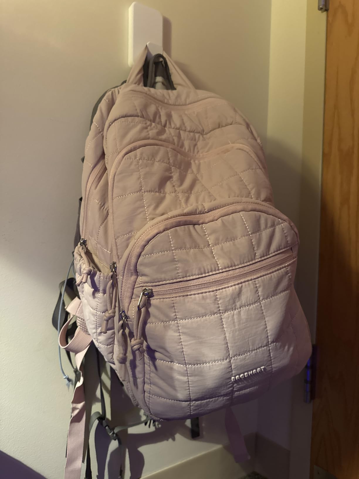 BAGSMART Travel Backpack for Women, 15.6