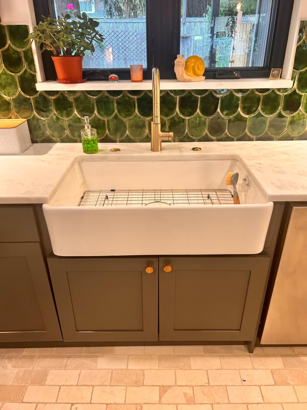 Lordear 33 Inch White Farmhouse Sink Solid Fireclay Apron Front customer photo 1