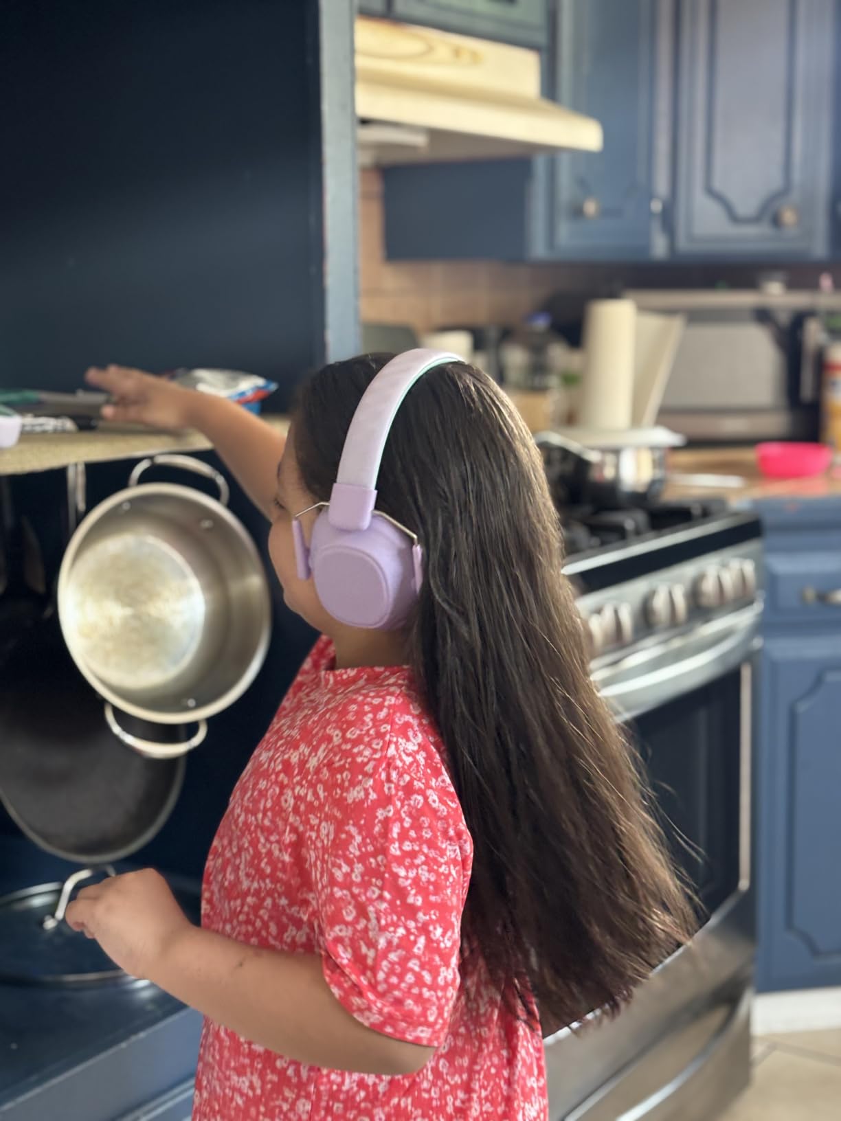 iClever EM01 Noise Cancelling Headphones for Kids Adults, SNR 29dB EarMuffs | Noise Reduction Ear Muffs for Autism Sensory Concentration Aid Ear Hearing Protection for Fireworks Event Monster Jam Concert customer photo 1