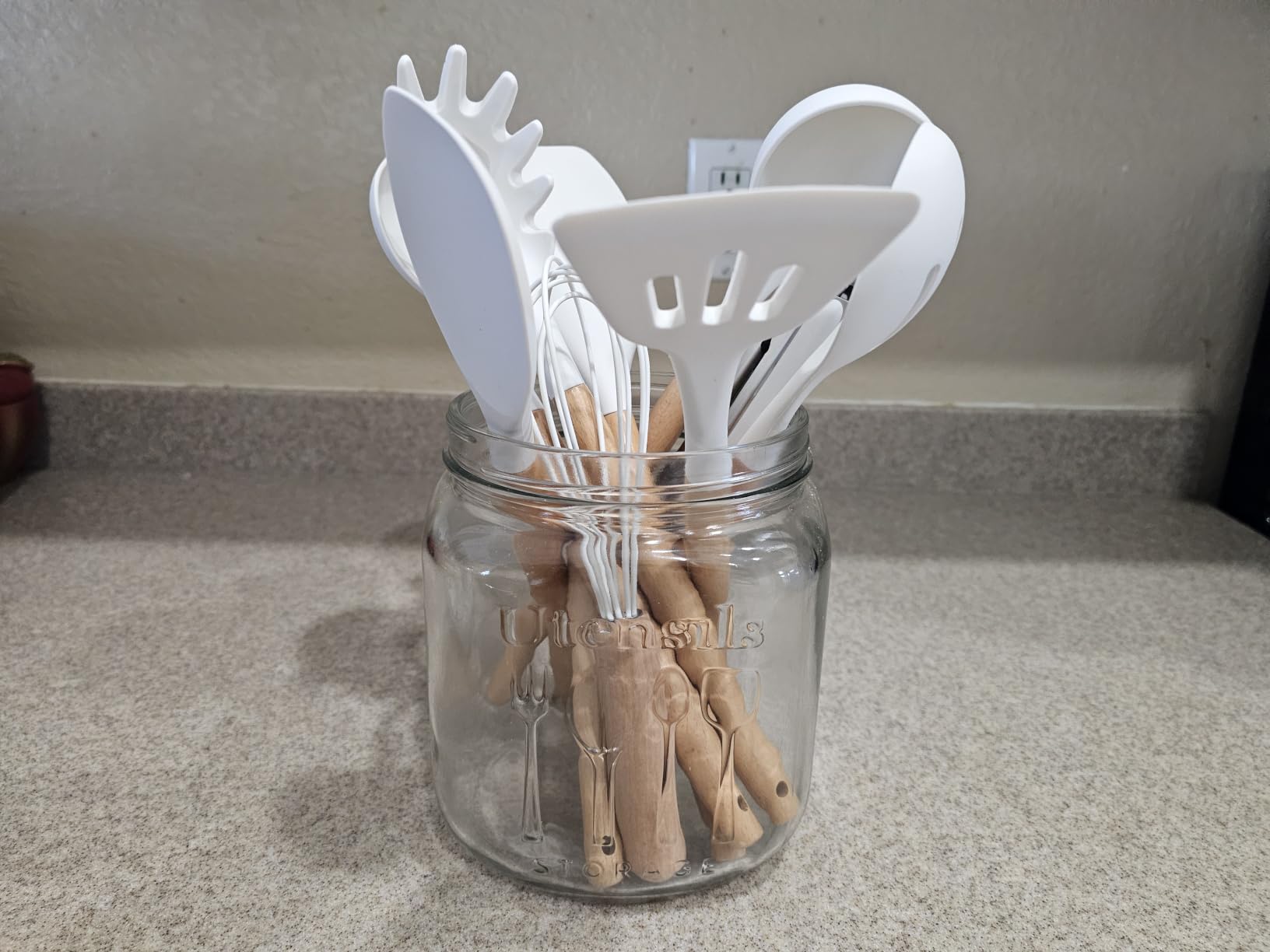 E-far Silicone Cooking Utensils Set, 5-Piece Kitchen Utensils Set with Wooden Handle for Cooking, Nonstick Tools Spatula Turner Slotted Spoons, Heat Resistant (Khaki) customer photo 2