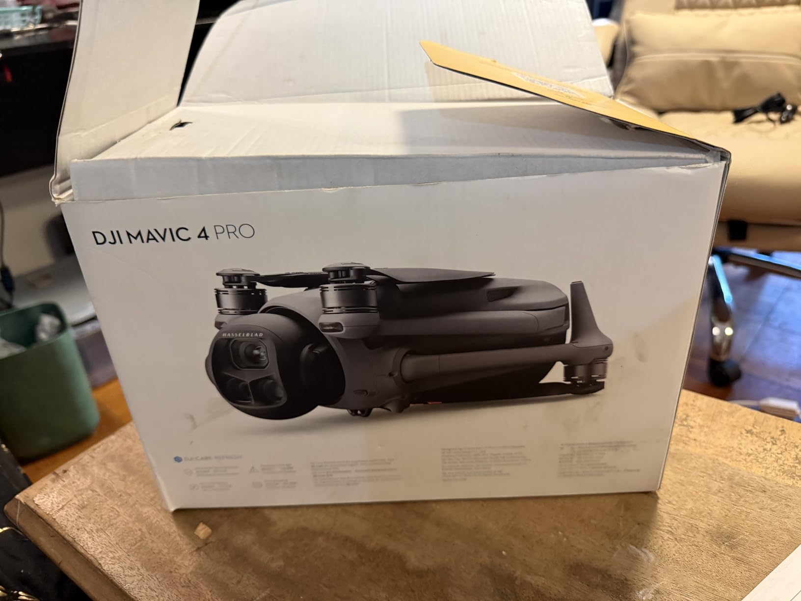 DJI Mavic 4 Pro Drone With DJI RC 2, Flagship Tri-Camera Drone | 100MP 4/3 CMOS Hasselblad Camera, Drone for Professionals, 30km/18.6mi Video Transmission, 51-Min Max Flight Time customer photo 1