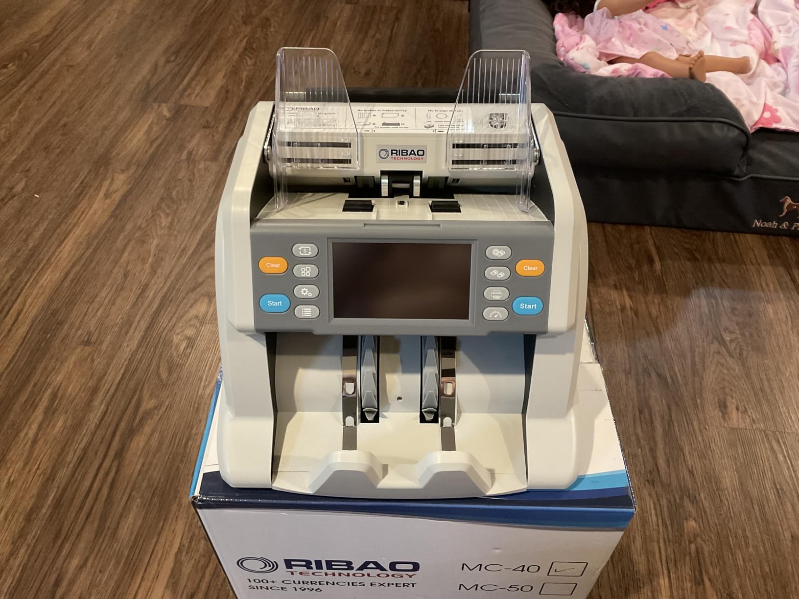 RIBAO MC-40 Mixed Denomination Money Counter, Business Grade Cash Counting Machine, CIS/UV/MT Counterfeit Detection, Multi Currency Bill Counter Printer Compatible Value Count customer photo 2