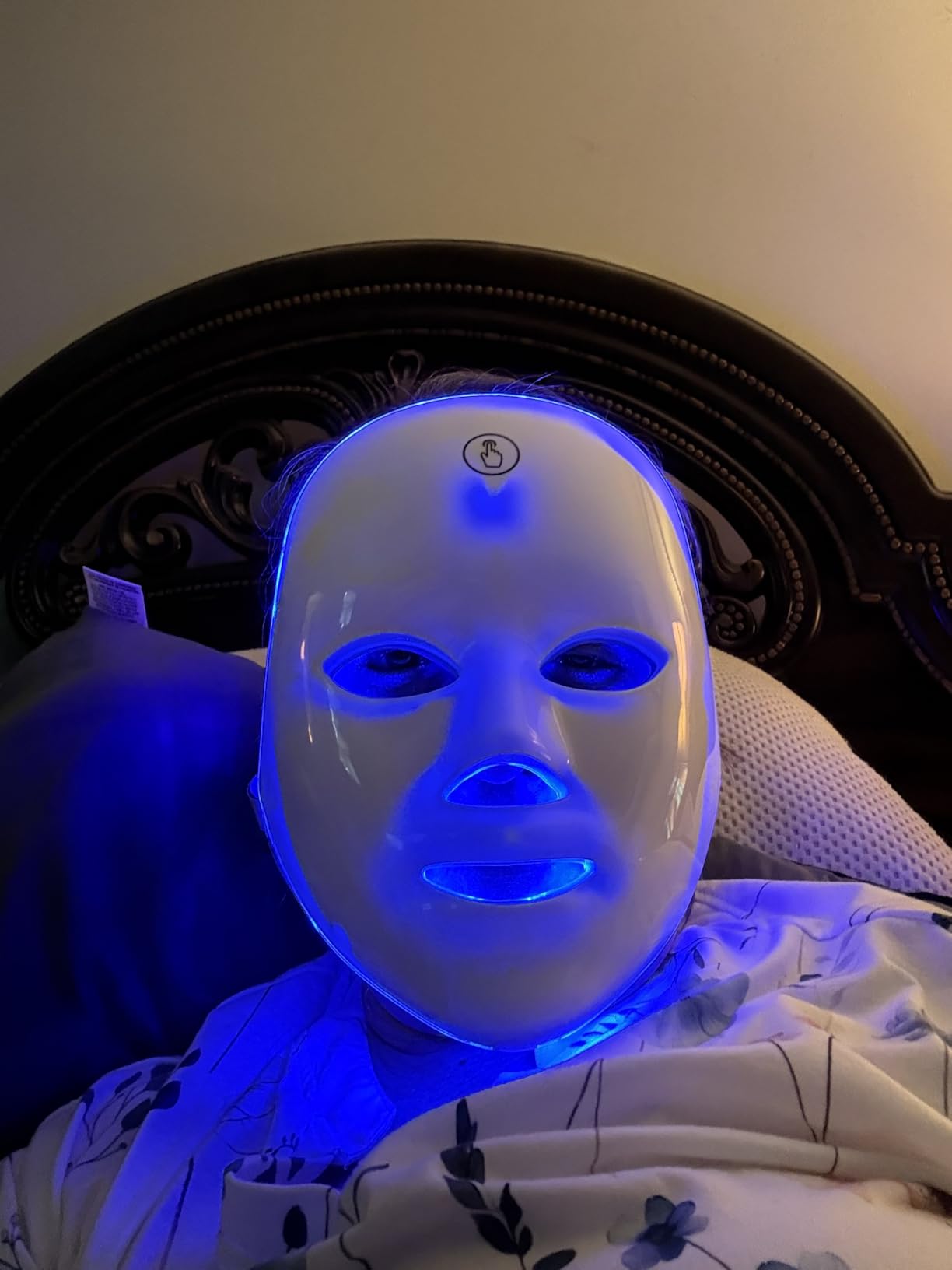 7-1 Colors Red Light Therapy For Face, LED Facial Skin Care Mask, Red Light Mask for Face, LED Facial Mask Light, Salon or Home, White customer photo 1