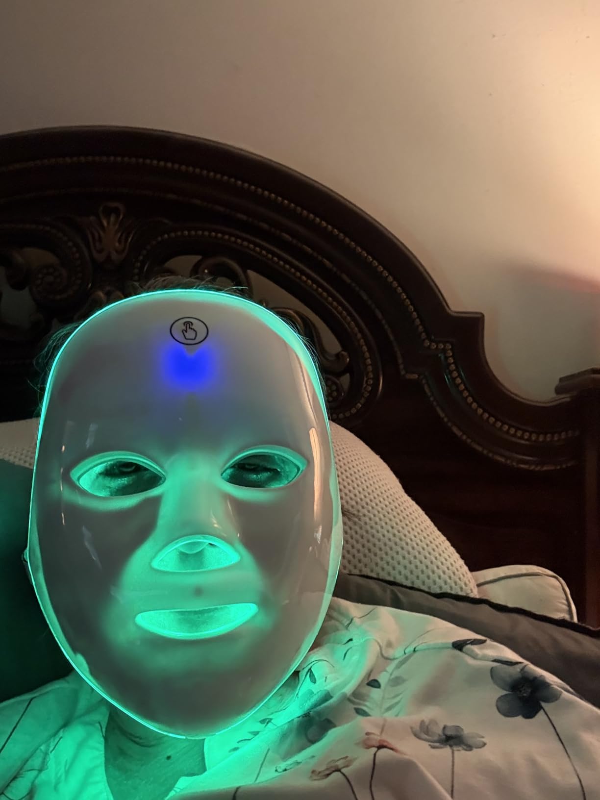 7-1 Colors Red Light Therapy For Face, LED Facial Skin Care Mask, Red Light Mask for Face, LED Facial Mask Light, Salon or Home, White customer photo 2