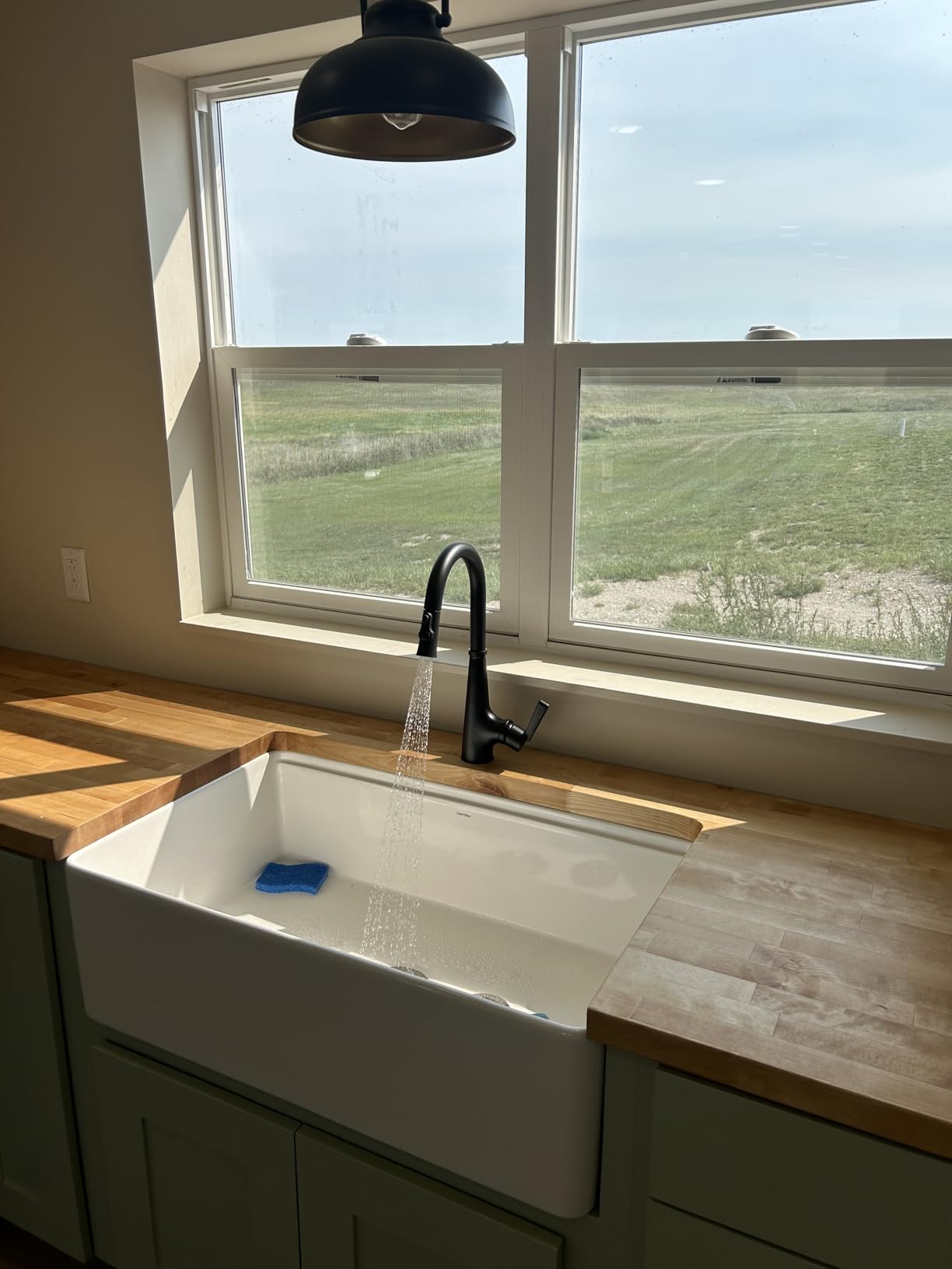 DeerValley White Farmhouse Sink Workstation 33 Inch Fireclay Apron Front Farm Sinks Single Bowl Heavy Duty Deep Drop-in Undermount Sink with Workstation Accessories customer photo 2