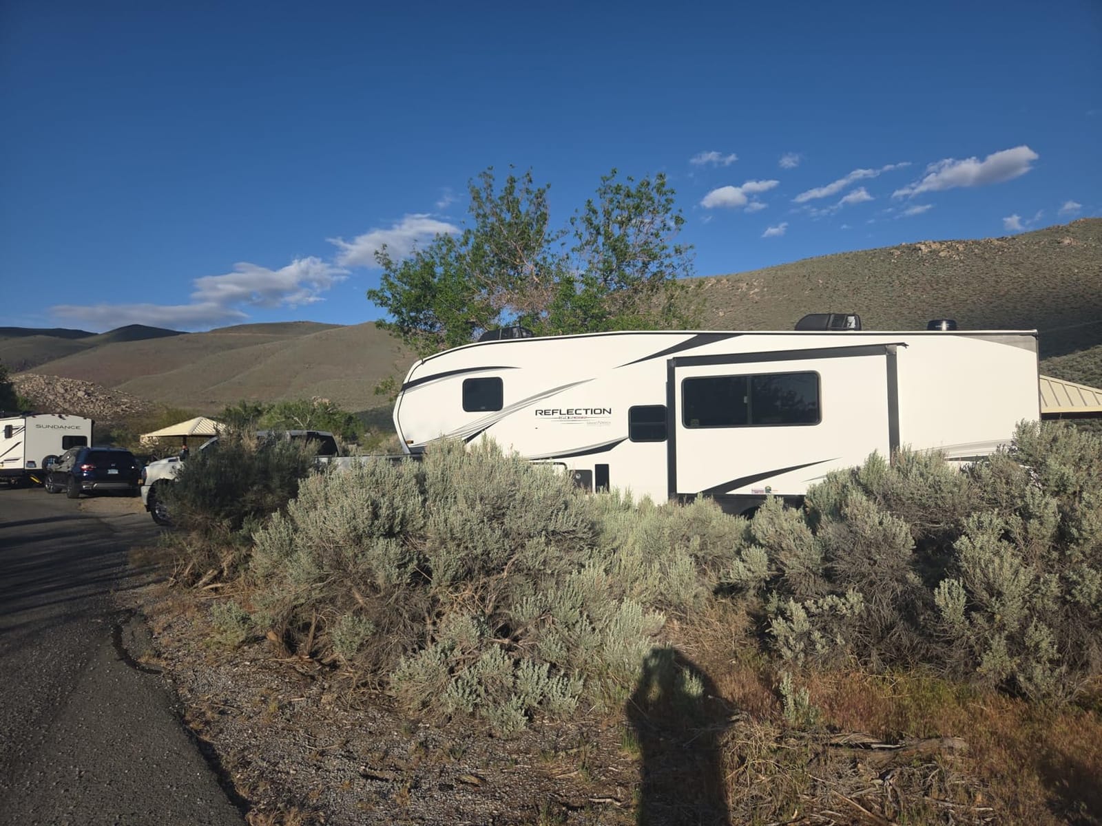 WEN 6800-Watt Dual Fuel RV-Ready Electric Start Portable Inverter Generator with Fuel Shut Off and CO Watchdog for Electric Vehicle Backup (DF680iX) customer photo 2