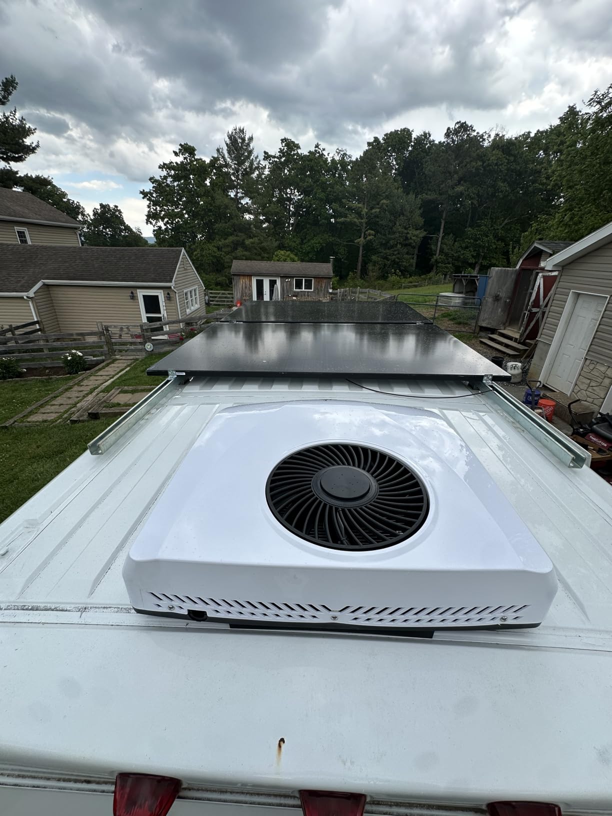 RV Air Conditioner, 12V 10000 BTU Rooftop Air Conditioner for RVs, Trucks, Vans, Campers, Tractor, Low Profile Quiet AC Unit(w/heater) customer photo 2