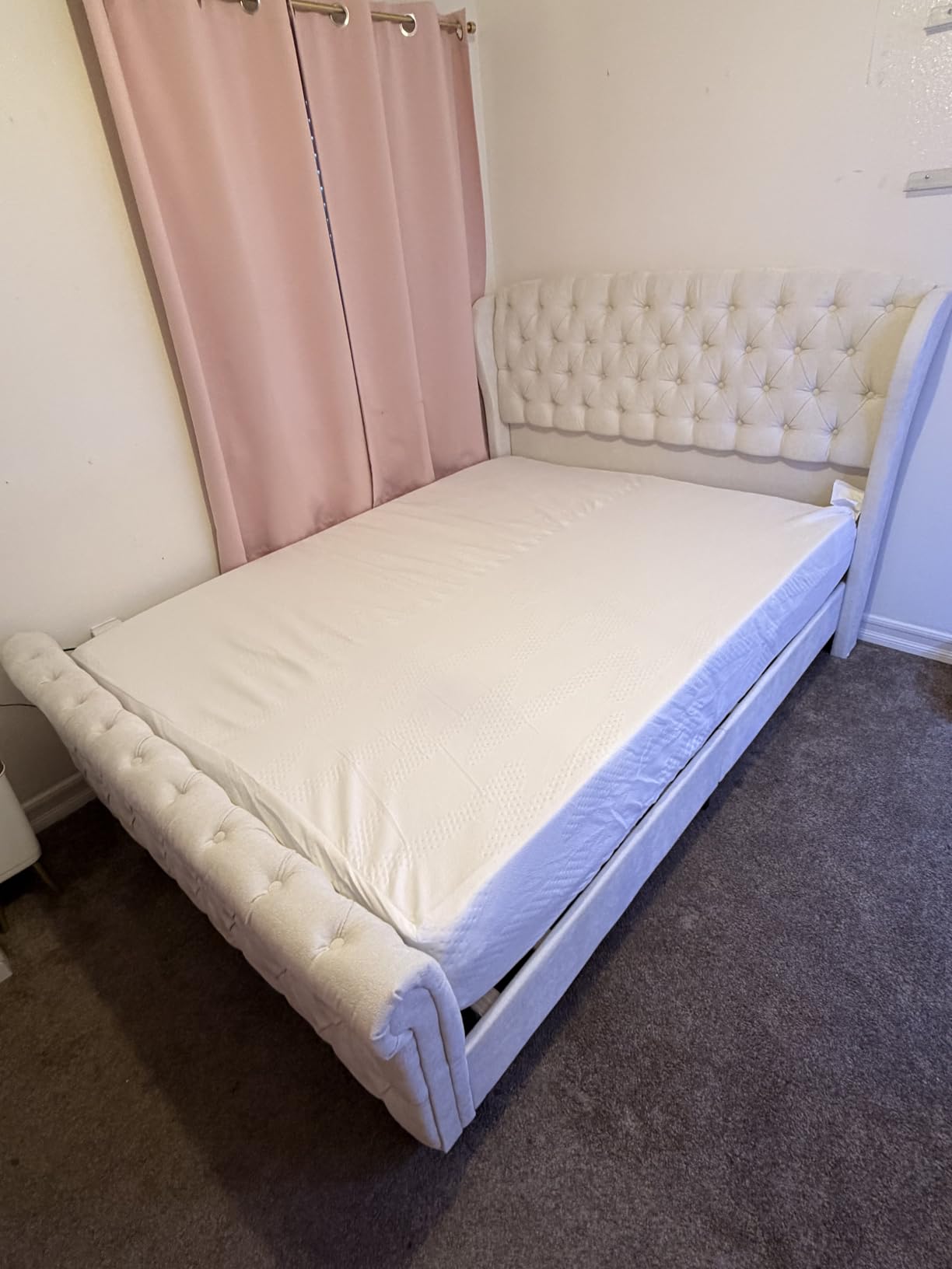 Novilla 12 Inch Queen Mattress in a Box, Gel Memory Foam for Cooling Night | Comfort & Pressure Relief, CertiPUR-US Certified customer photo 2