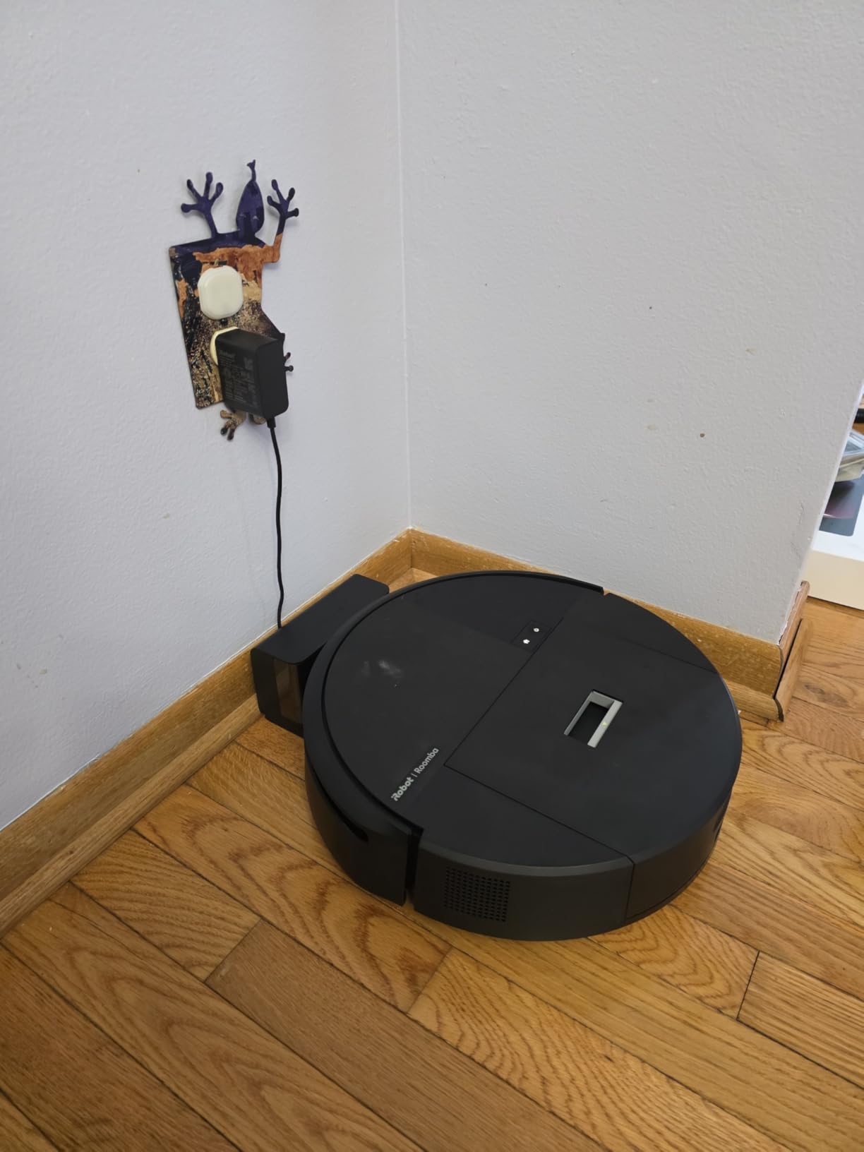 iRobot Roomba 205 DustCompactor Vac Robot Vacuum - Compacts Dirt Inside, No Emptying for 60 Days, Space Saving, No Dock Needed, Bagless, Intense Power-Lifting Suction, LiDAR Navigation, Multi-Surface customer photo 1