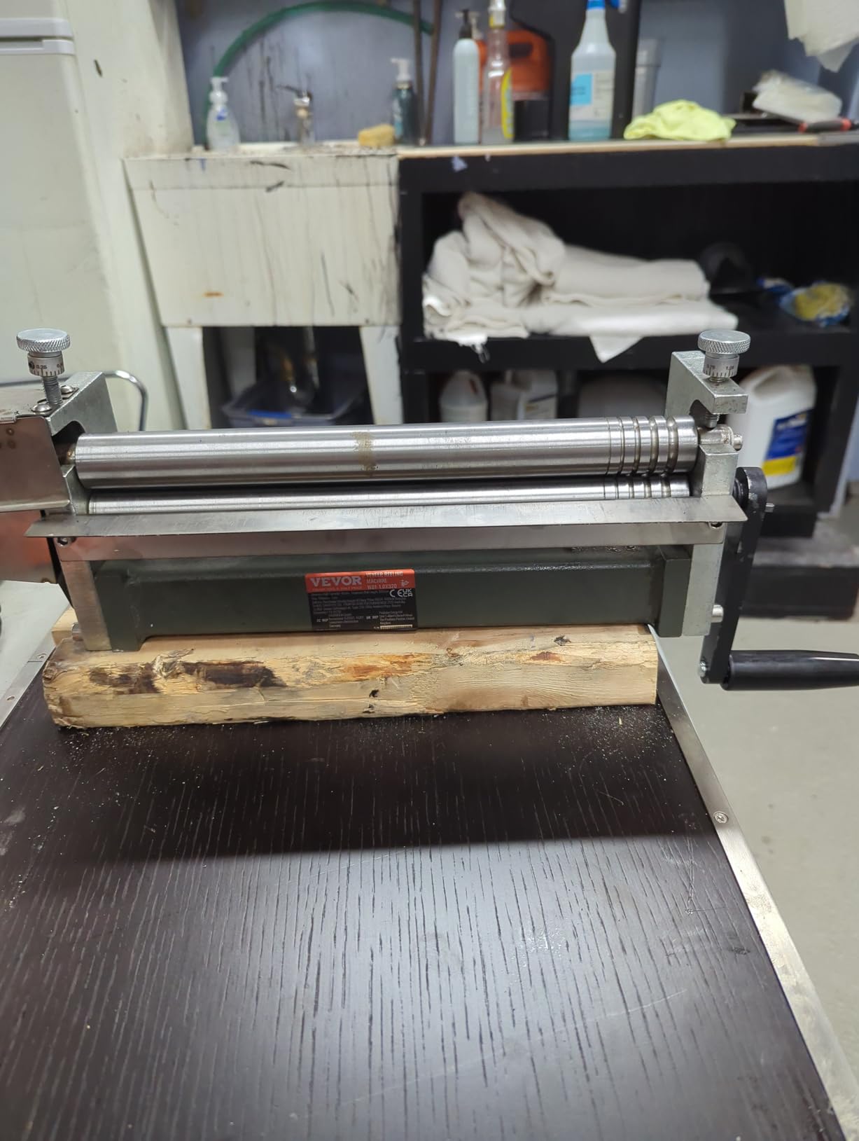 VEVOR Slip Roller, 12.6 inches, Sheet Metal Slip Roll Machine, 20 Gauge Capacity, Rolling Bending Machine with Detachable Rollers, 21 HRC, for Aluminum Alloy Sheet Low Carbon Steel Copper Sheet customer photo 2