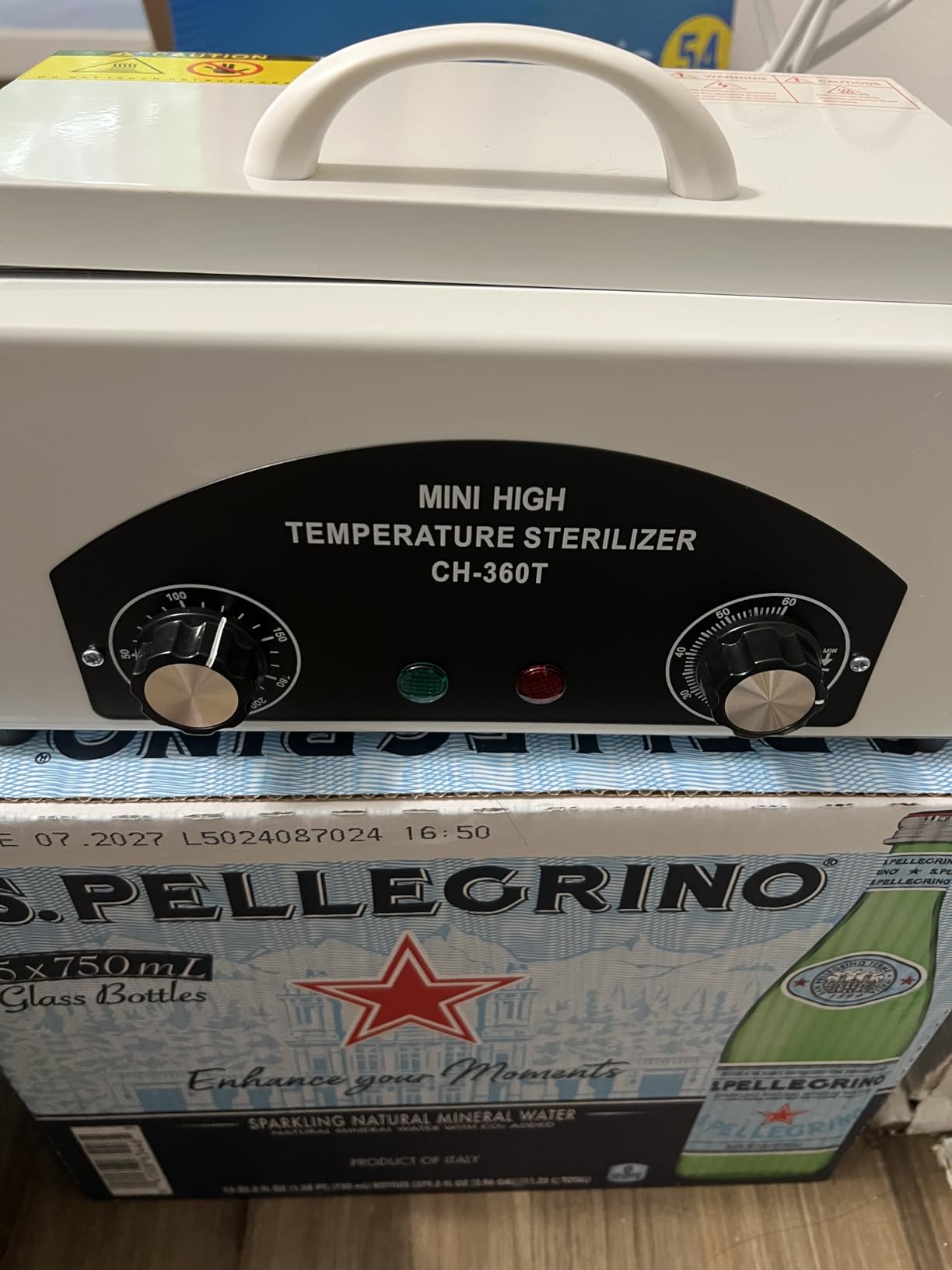 Winb Mini High Temperature Autoclave Sterilizer for Nail Tools & Dental | Timer, 1.5L capacity, 110V 300W, sturdy handle, ideal for salons, barbers, and clinics - compact and easy to store customer photo 2
