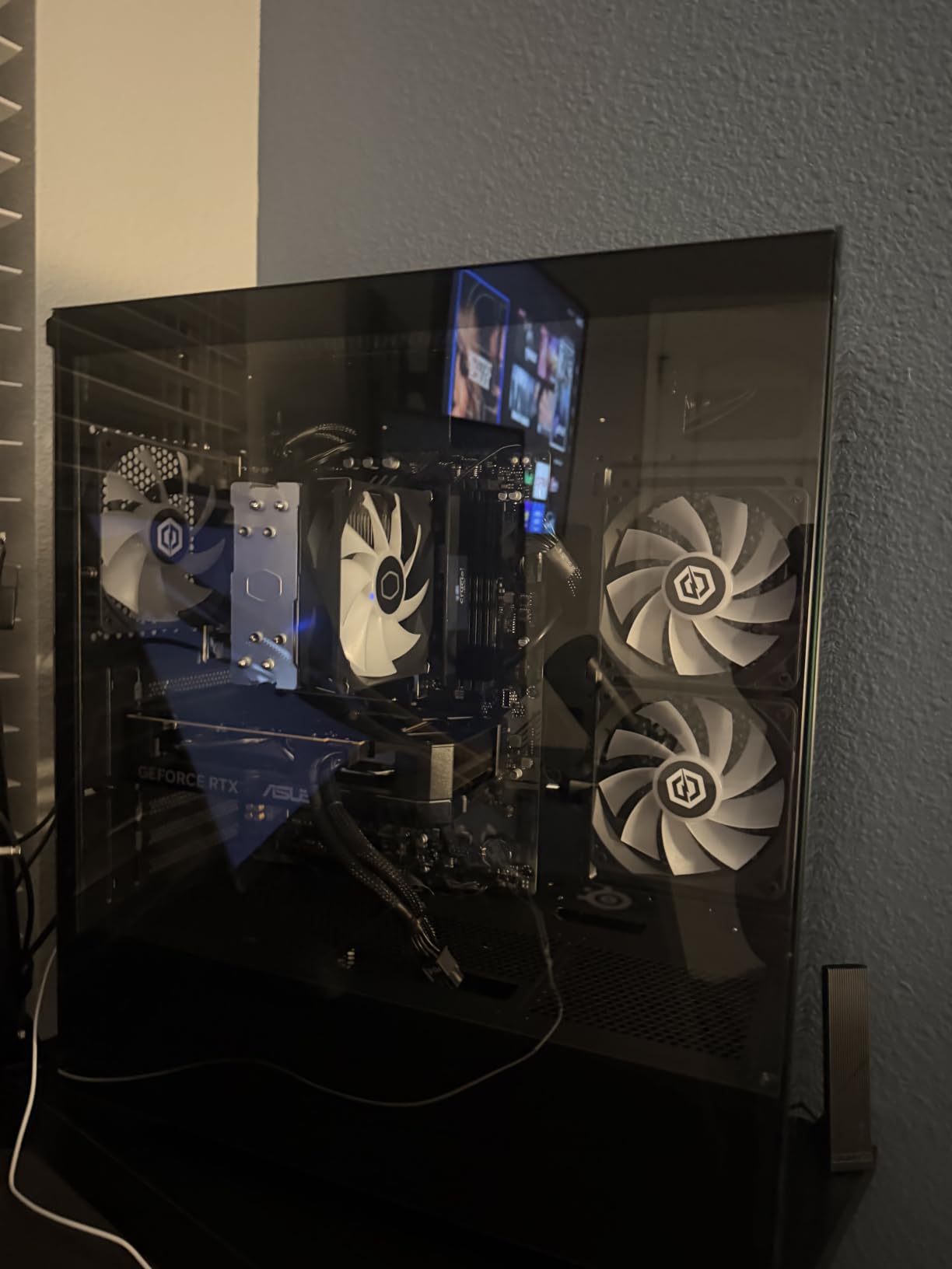 CyberPowerPC Gaming PC, Intel Core i5-14400F, GeForce RTX 5060 8GB | Gamer Xtreme, 16GB DDR5, 1TB PCIe 4.0 SSD, WiFi Ready & Windows 11 Home (GXiVR8060A47) customer photo 2