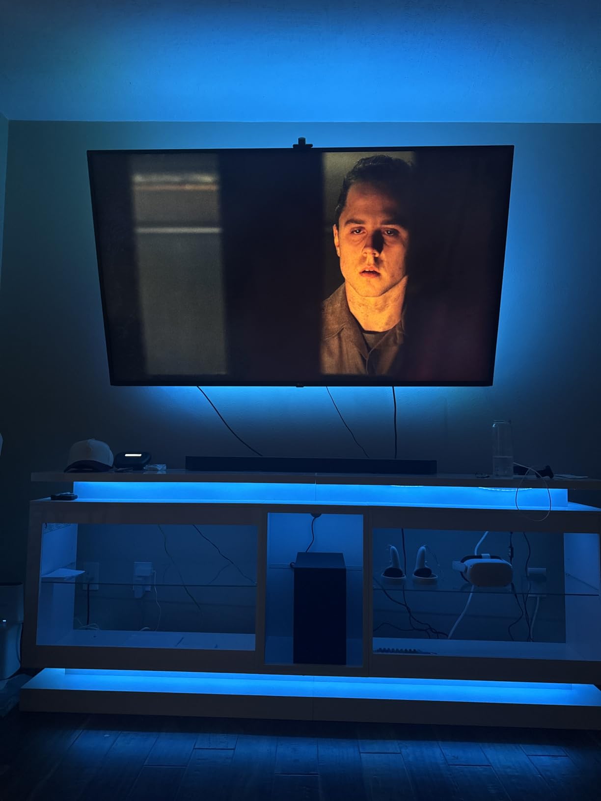 Q-Series Soundbar HW-Q600F 3.1.2ch with Wireless Subwoofer, Dolby Atmos/DTS Virtual:X, Q-Symphony, SpaceFit Sound Pro, Adaptive Sound, Game Mode Pro, Bluetooth, (2025 Model) customer photo 1