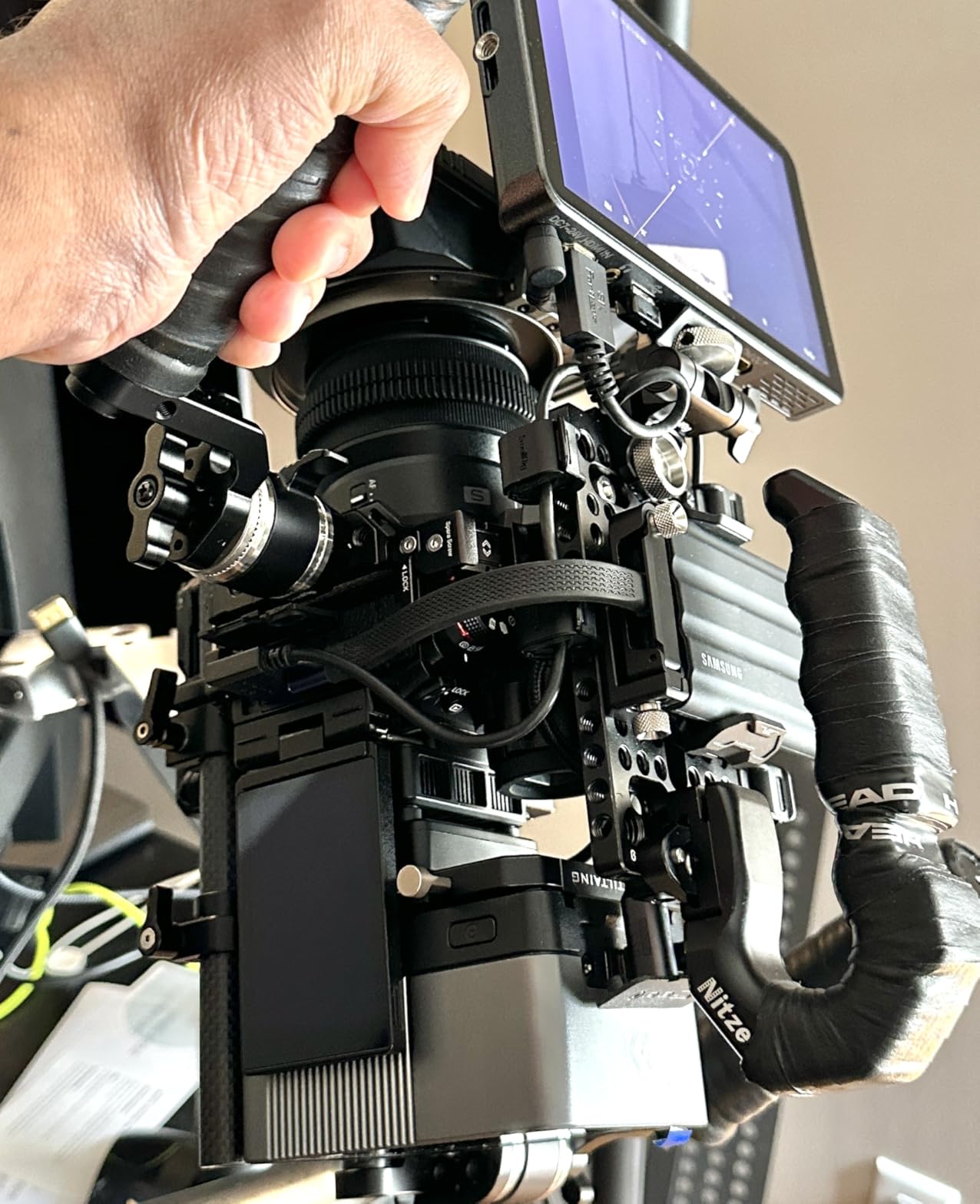 SmallRig S1R II / S1 II / S1 IIE Cage for Panasonic LUMIX S1R II / S5 II / S5 IIX / G9 II customer photo 1