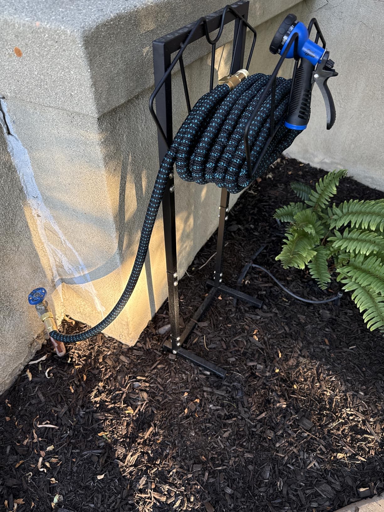 Flexi Hose Expandable Garden Hose with 8 Function Nozzle, 50FT - Lightweight Retractable Garden Hose, Water Hose - No-Kink Flexibility, 3/4 Inch Solid Brass Fittings and Double Latex Core customer photo 2